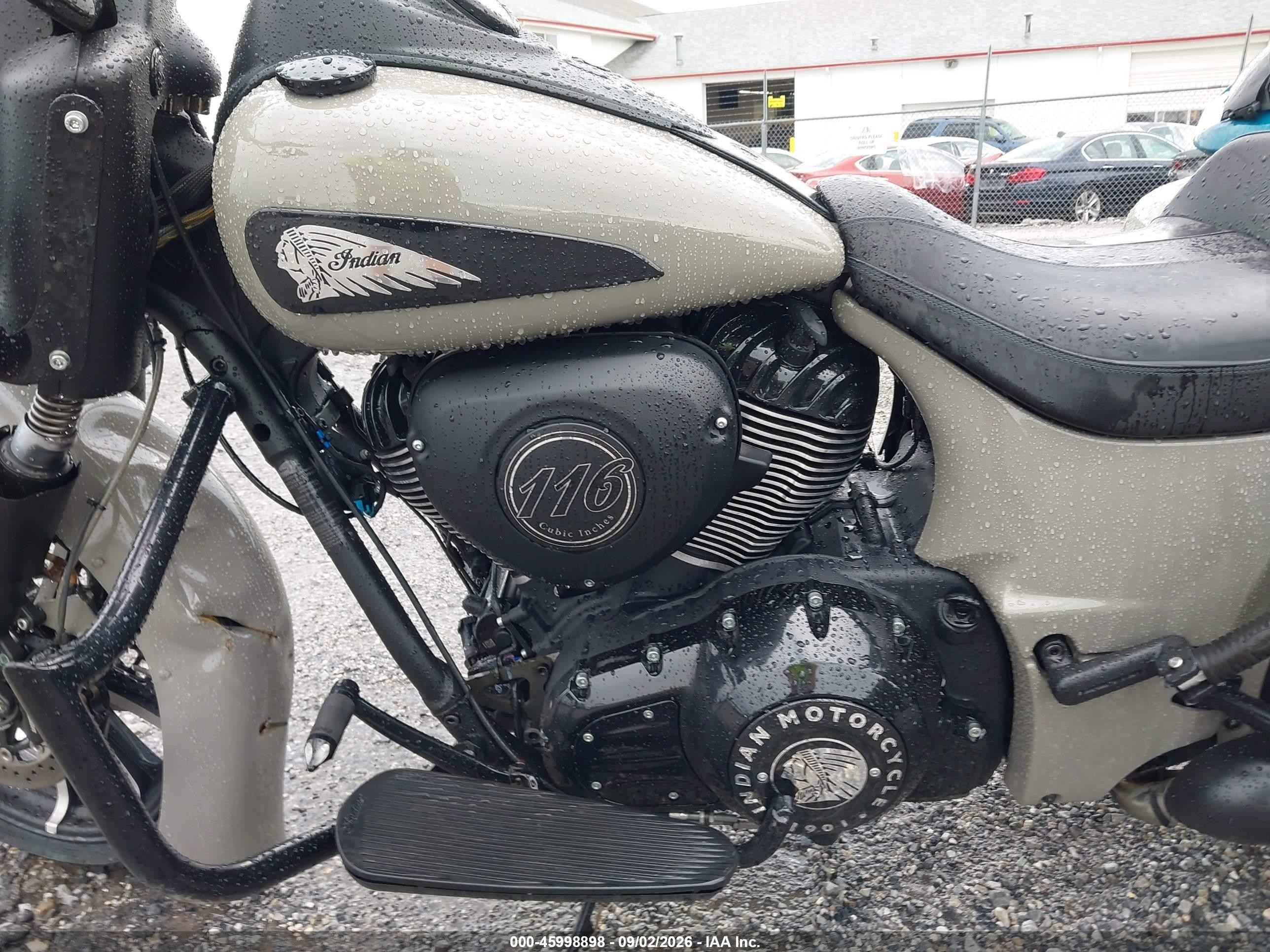 2023 Indian Motorcycle Co. SPRINGFIELD VIN 56KTJDBB4P3423540 IAAI salvage auction — Front End, Salvage (Pennsylvania), sold $3,050 on 2026-09-23 (photo 9)