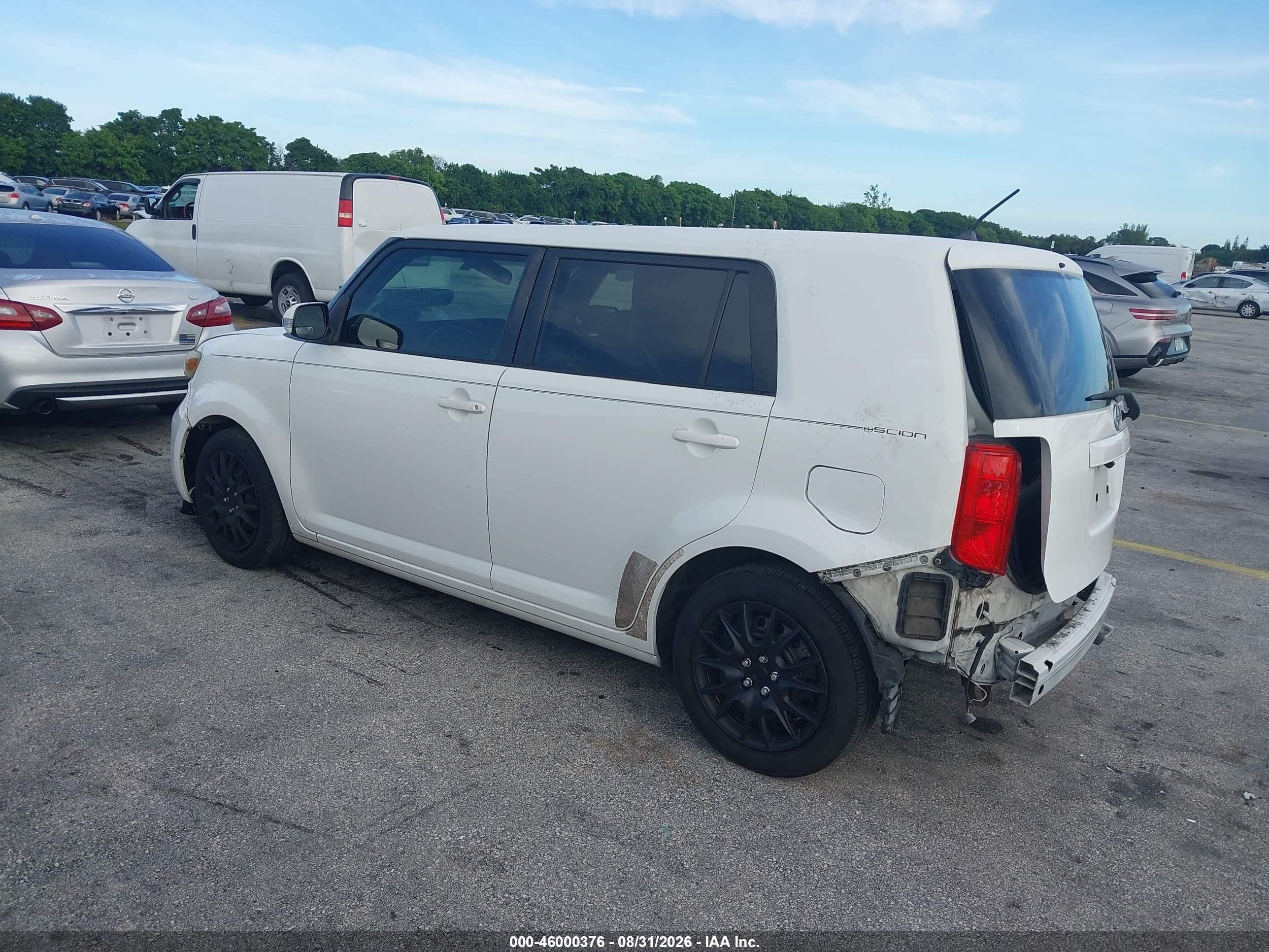 2010 Scion Xb VIN JTLZE4FE4A1114327 IAAI salvage auction — Front & Rear, Rebuildable (Florida), sold $1,000 on 2026-10-16 (photo 3)