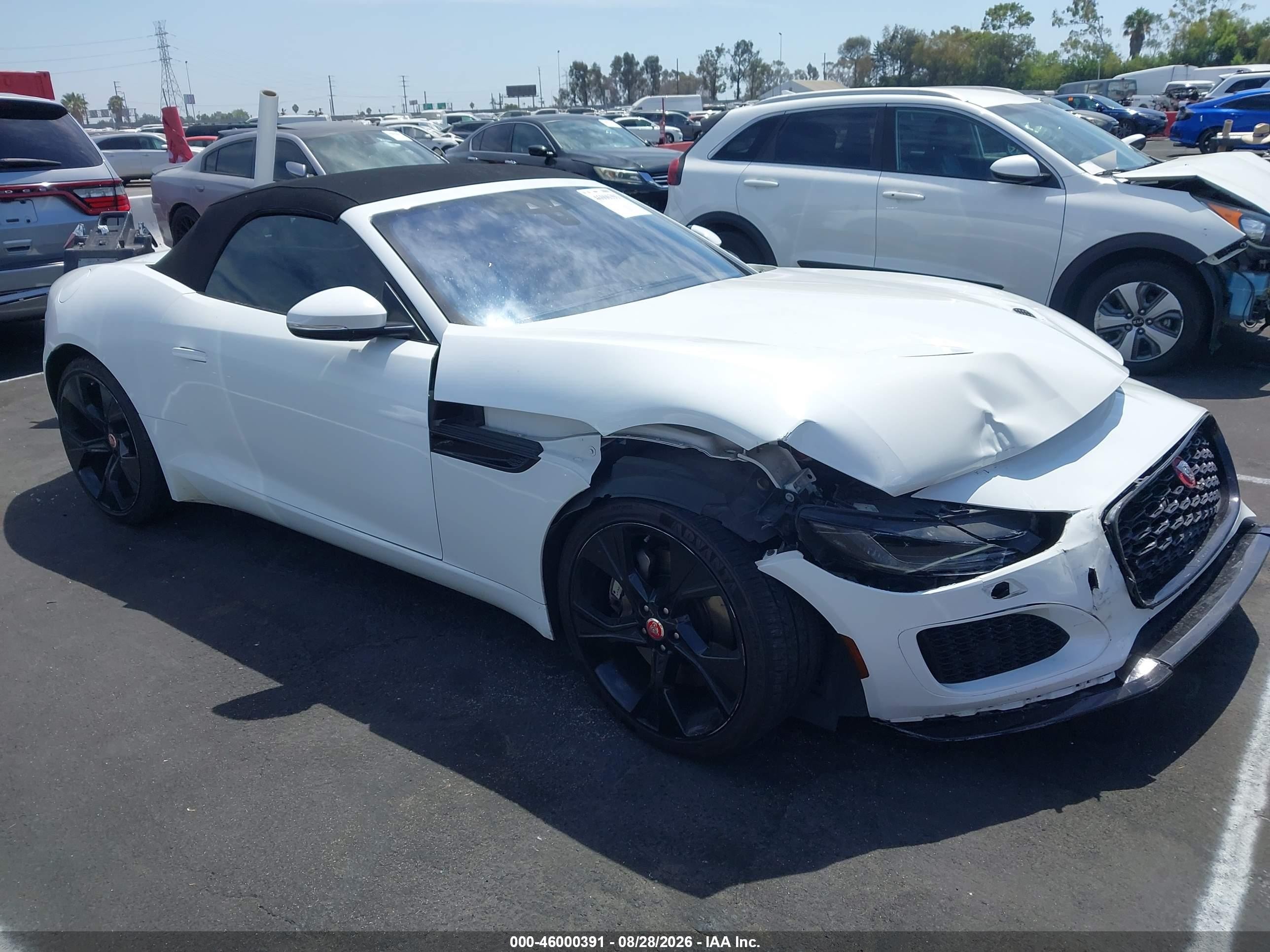 2021 Jaguar F-Type VIN SAJDD5GX7MCK75330 — IAAI salvage auction photo