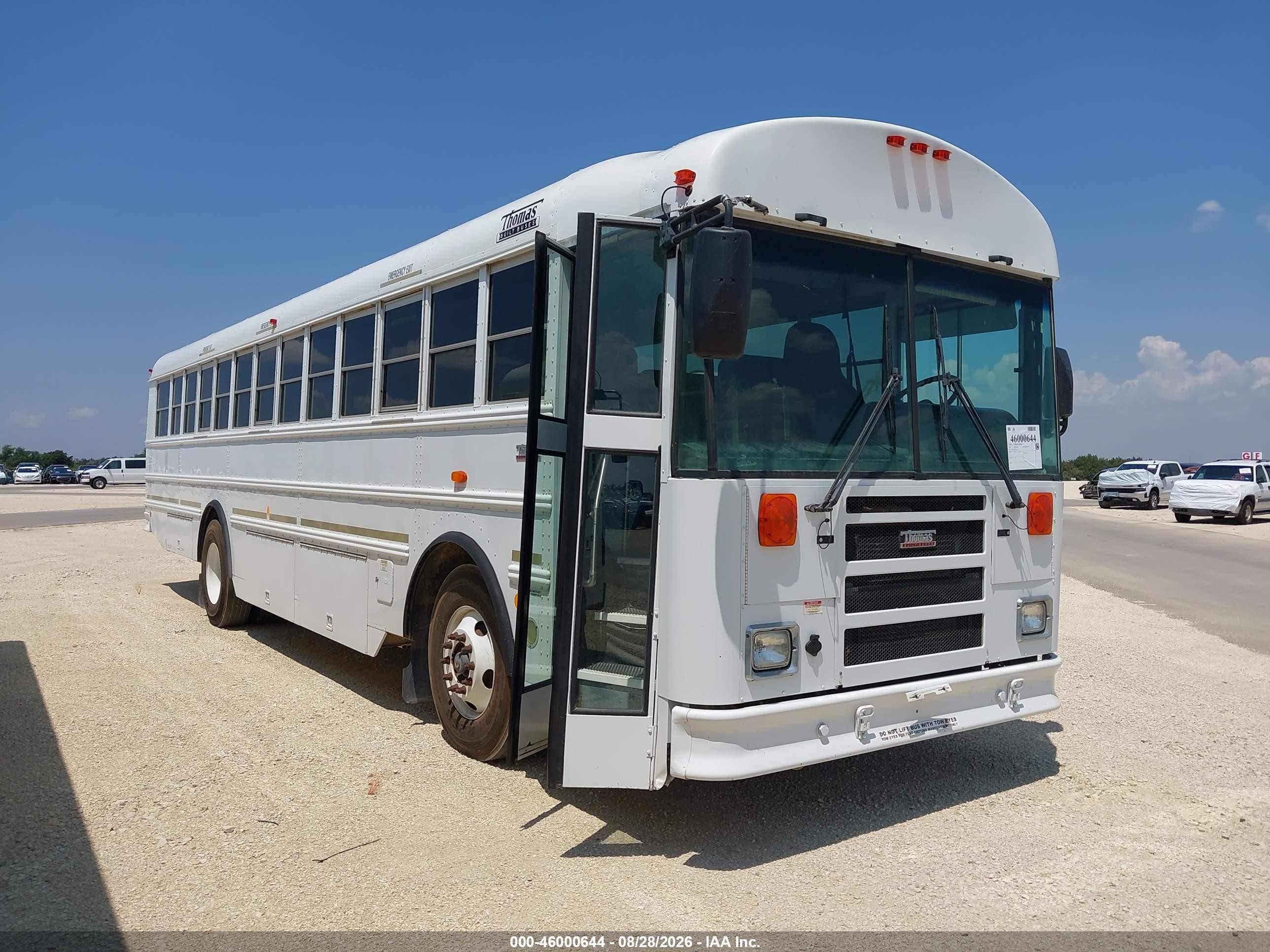 2013 Thomas Transit Bus VIN 1T88S2E21D1155240 — IAAI salvage auction photo