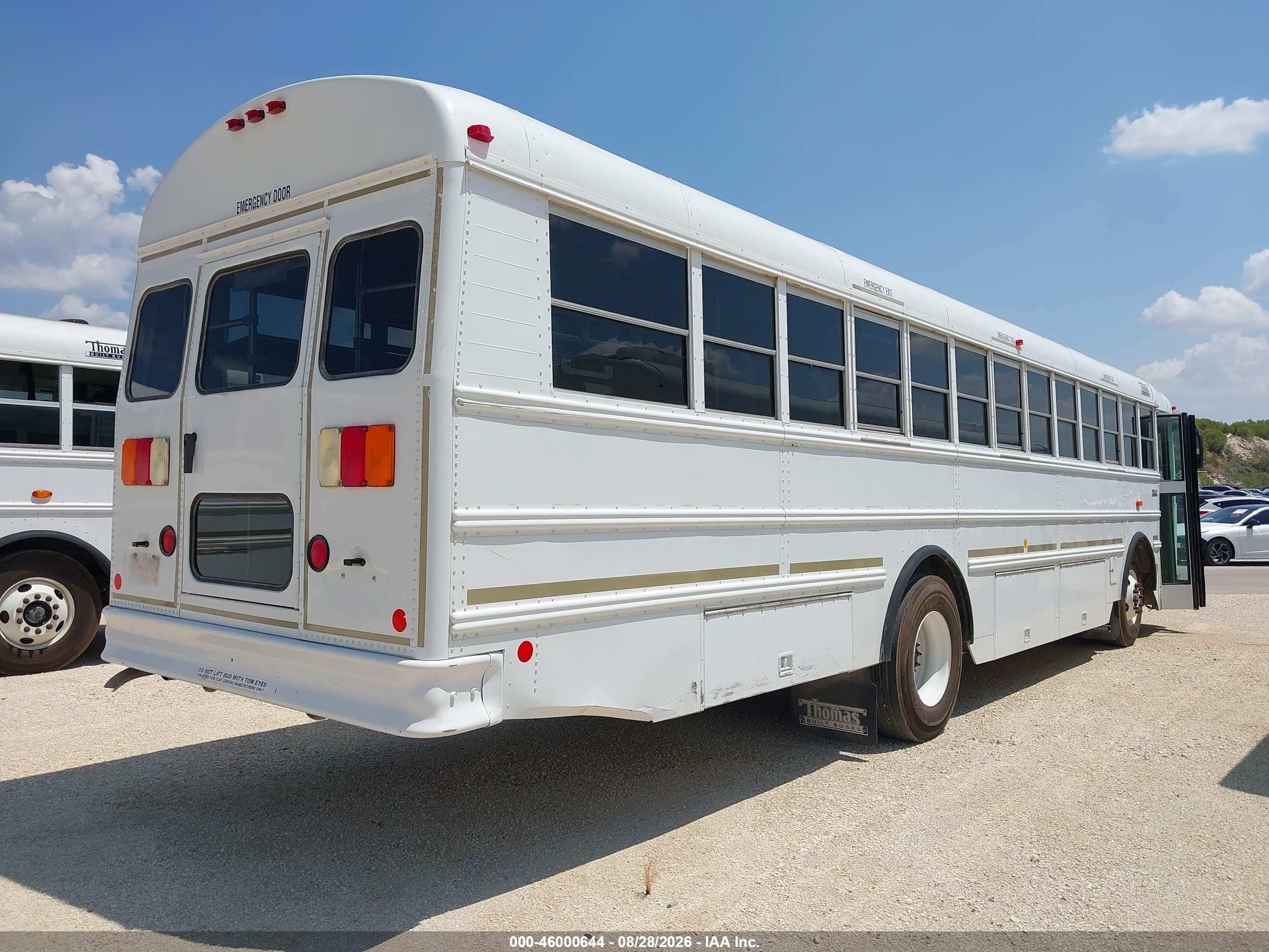 2013 Thomas Transit Bus VIN 1T88S2E21D1155240 IAAI salvage auction — Normal Wear, Sf97 (Texas), sold $18,800 on 2026-09-16 (photo 4)