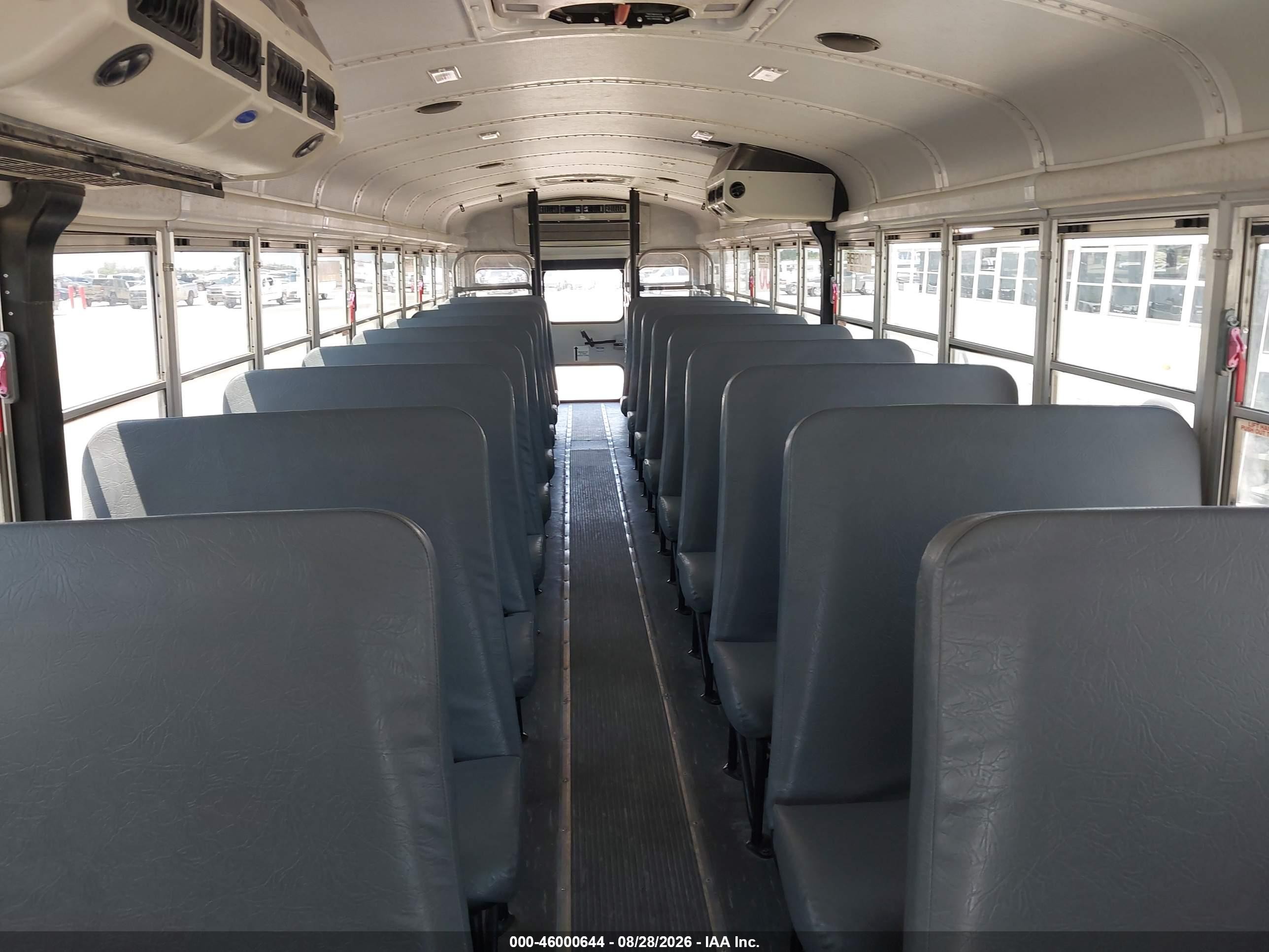 2013 Thomas Transit Bus VIN 1T88S2E21D1155240 IAAI salvage auction — Normal Wear, Sf97 (Texas), sold $18,800 on 2026-09-16 (photo 8)