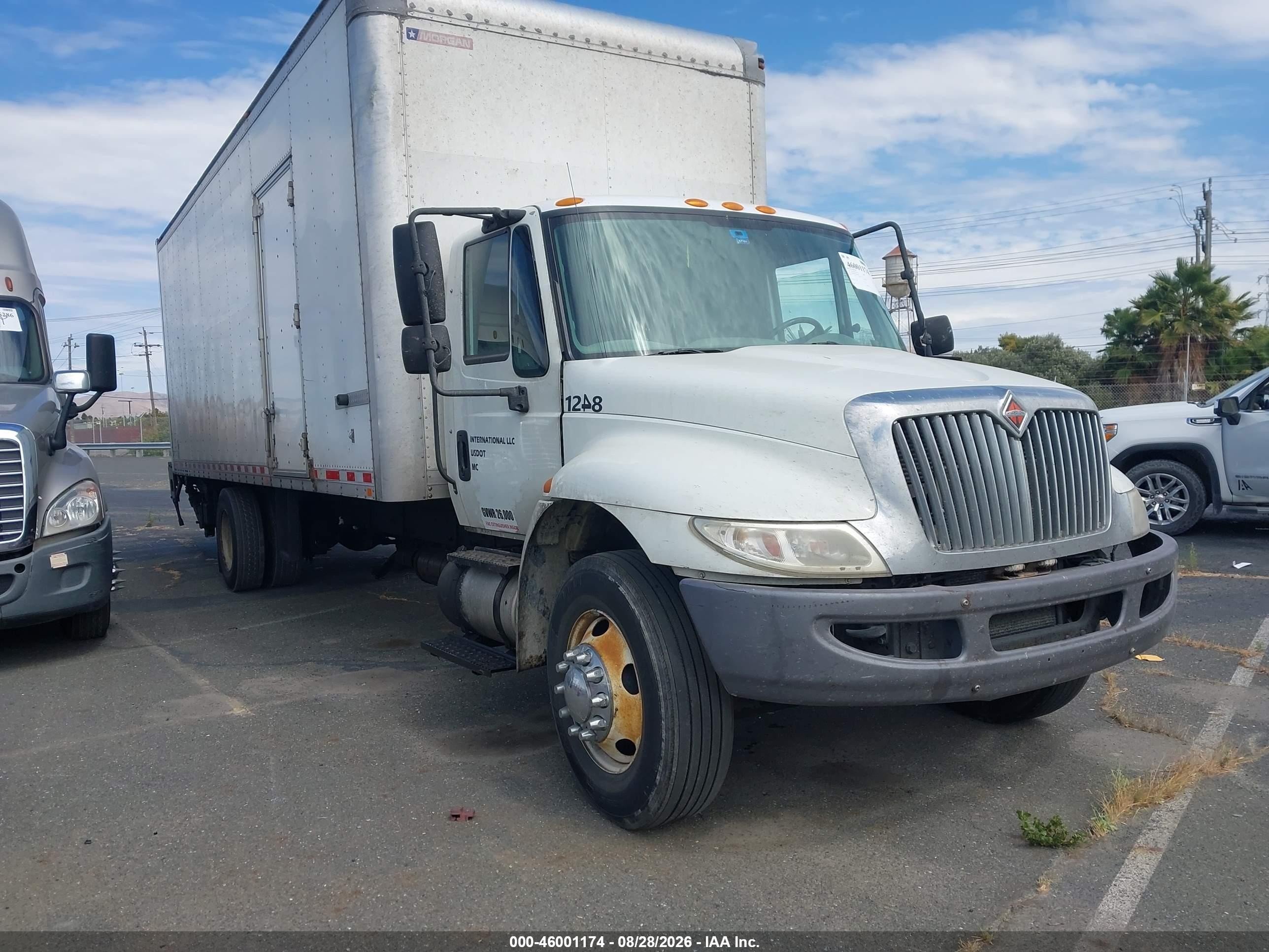 2016 International 4000-Series VIN 1HTMMMMLXGH081248 — IAAI salvage auction photo
