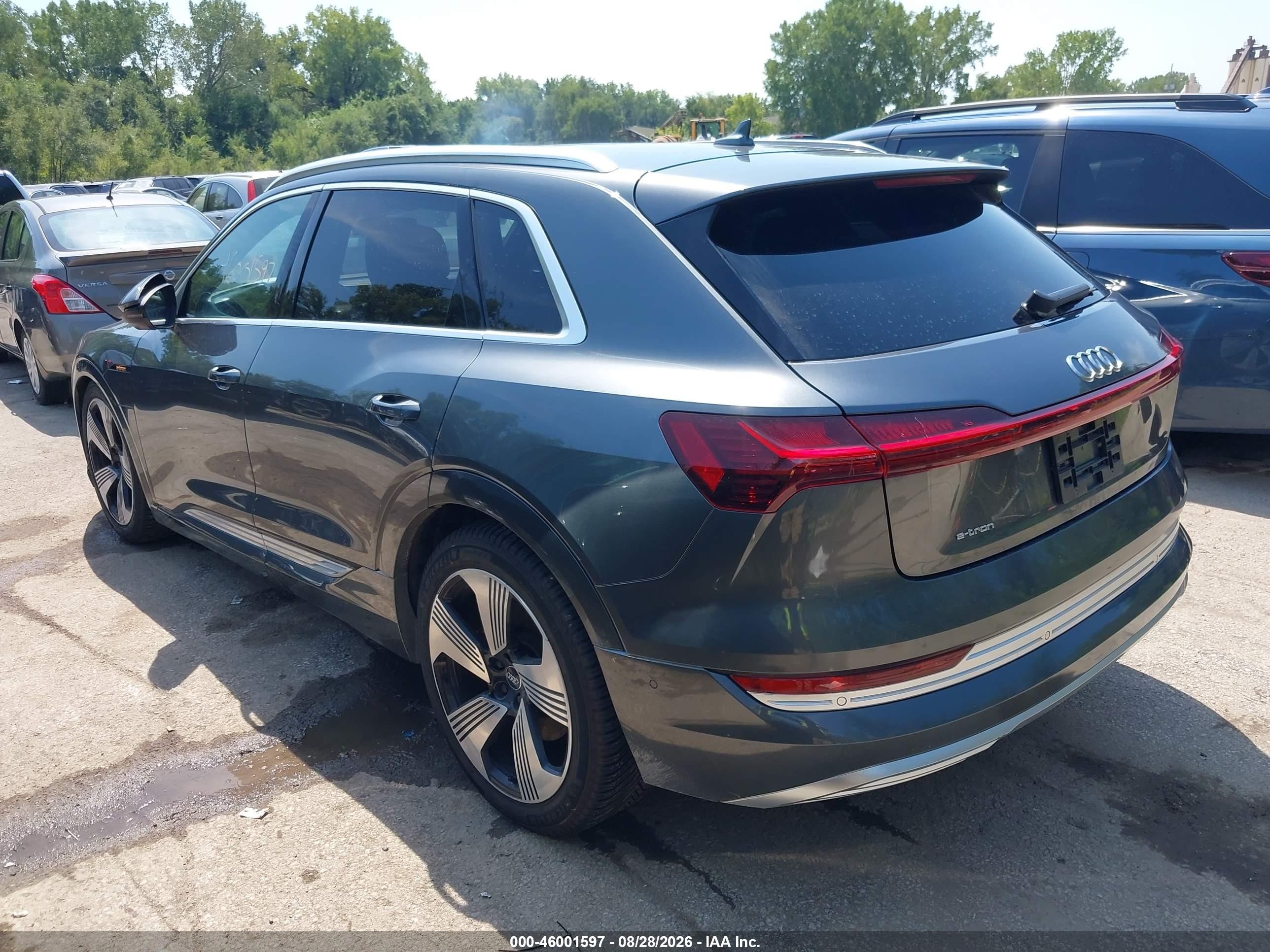 2019 Audi E-tron VIN WA1VAAGE3KB006208 IAAI salvage auction — Side, Salvage (Missouri), sold $13,400 on 2026-10-01 (photo 3)