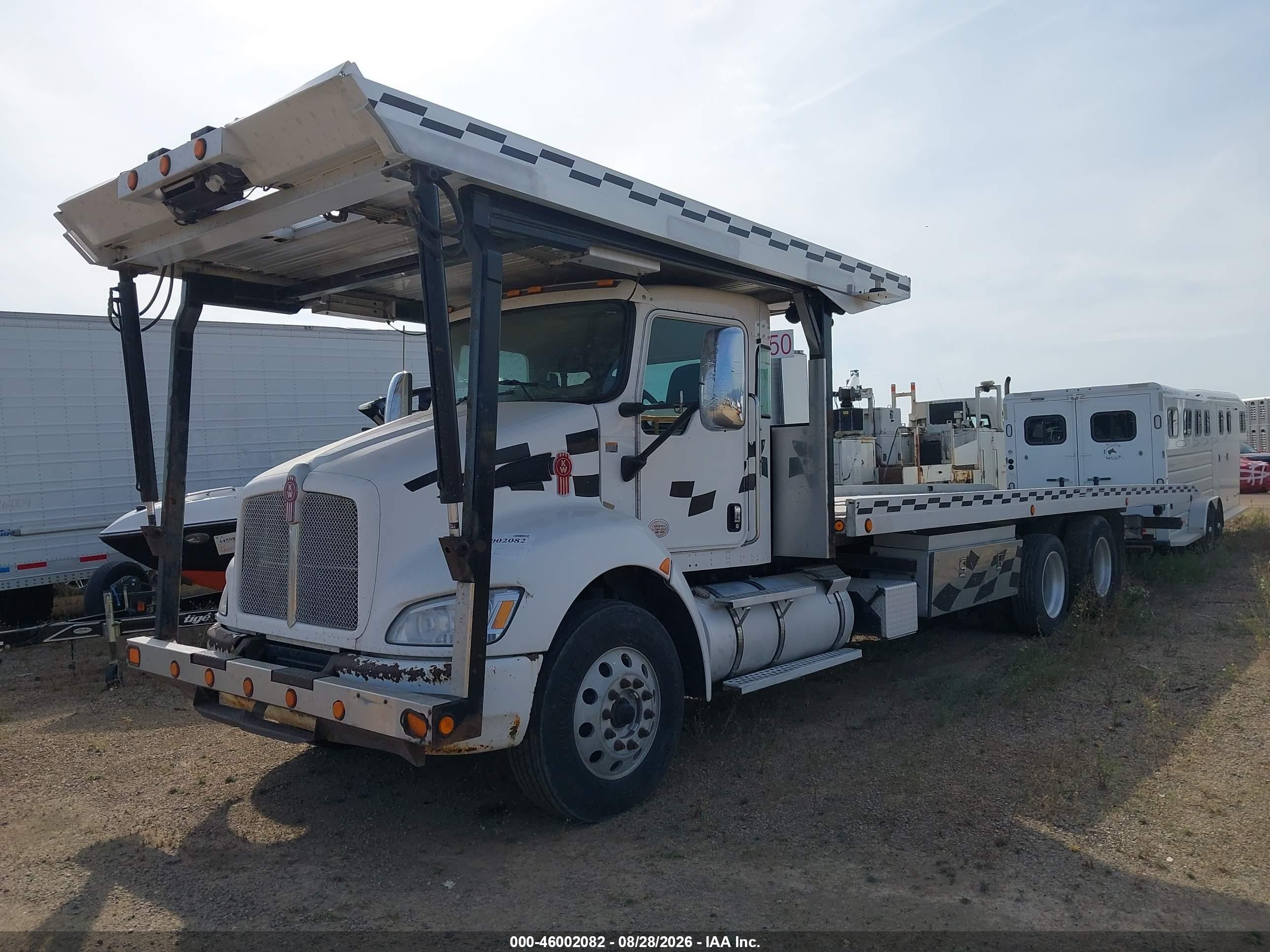 2012 Kenworth Construction VIN 2NKHHN7XXCM324459 IAAI salvage auction — Mechanical, Clear (Montana), sold $11,950 on 2026-09-16 (photo 2)