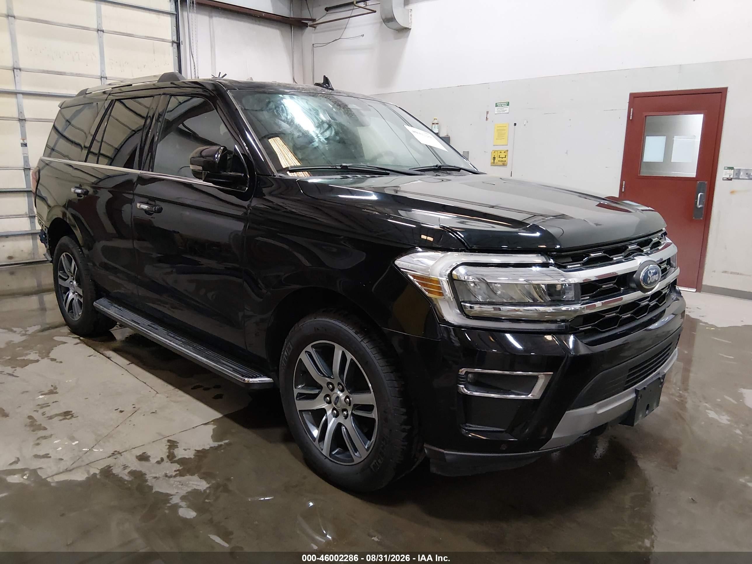2022 Ford Expedition VIN 1FMJU2AT5NEA12244 — IAAI salvage auction photo
