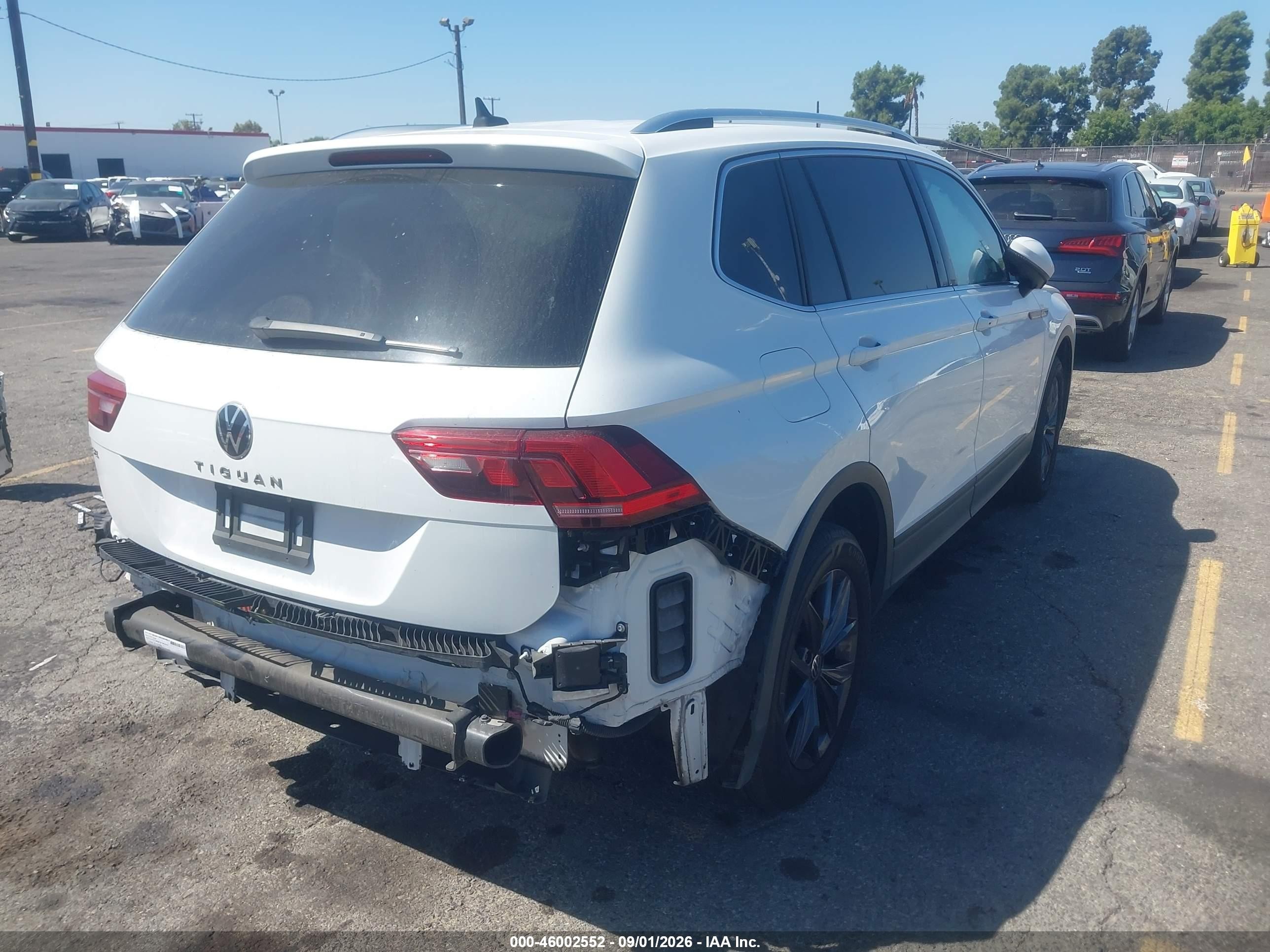 2022 Volkswagen Tiguan VIN 3VV3B7AX3NM056922 IAAI salvage auction — Rear End, Salvage (California), sold $8,100 on 2026-09-24 (photo 4)