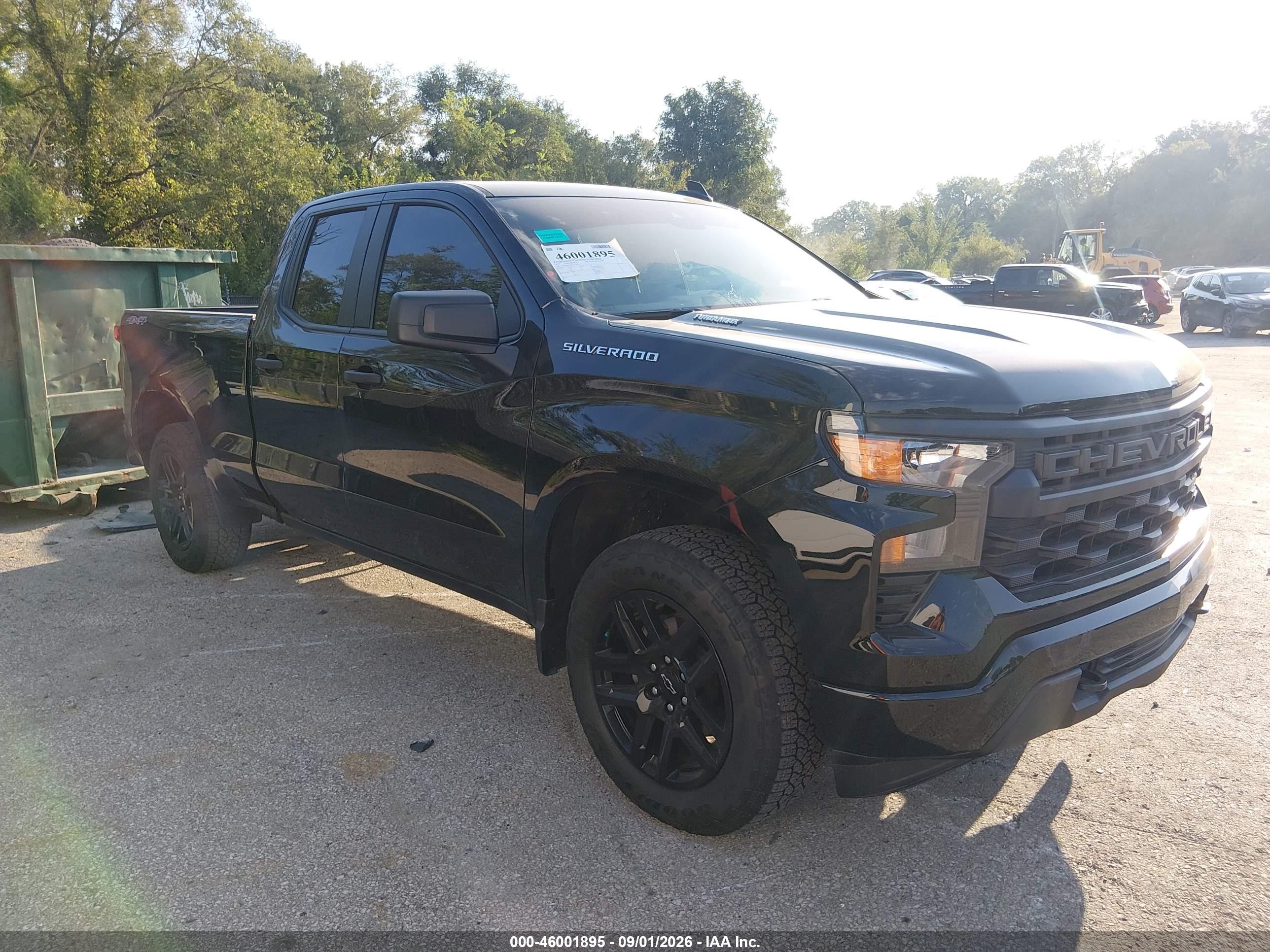 2025 Chevrolet Silverado 1500 VIN 1GCRKBEK4SZ243574 — IAAI salvage auction photo