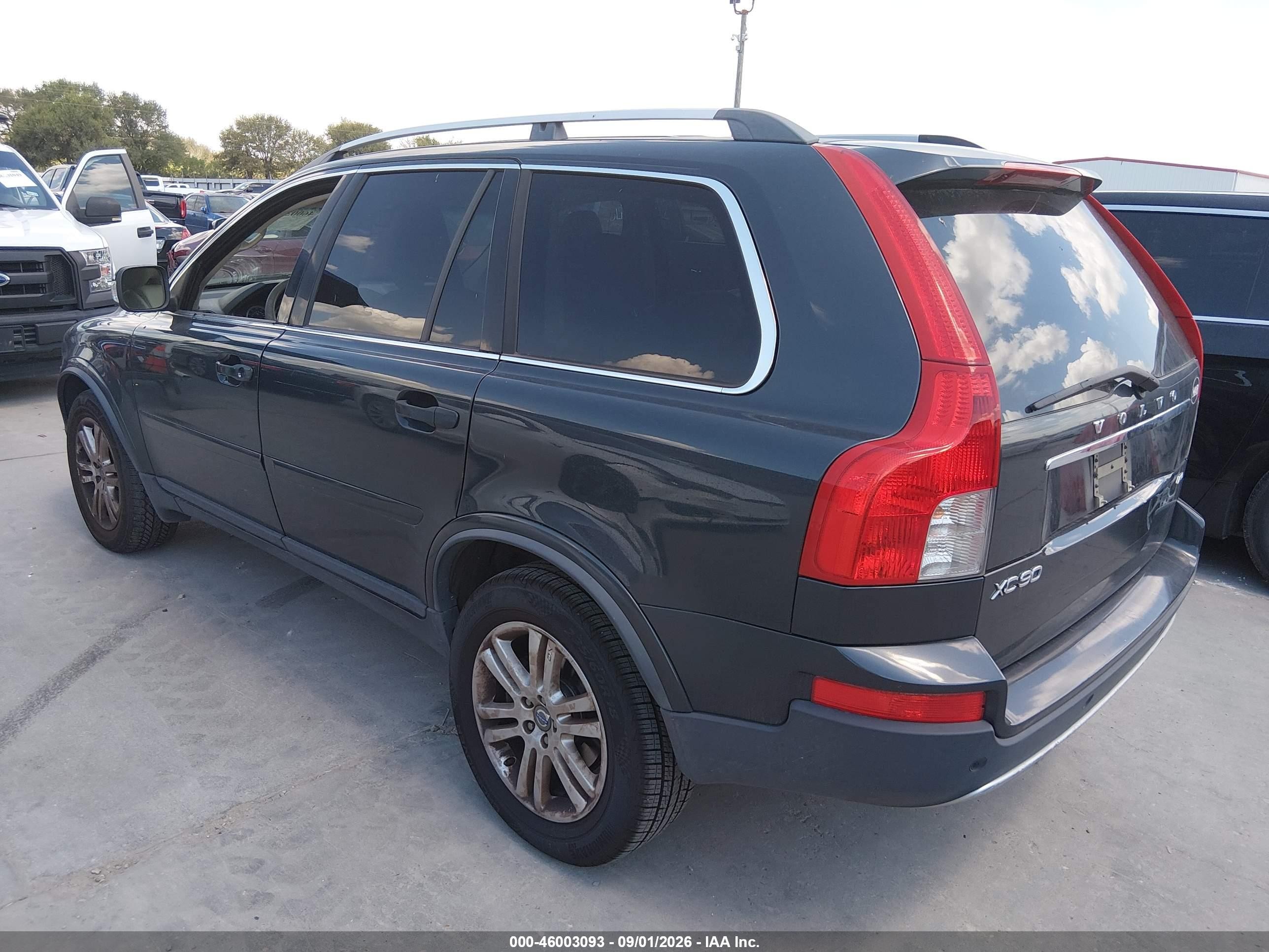 2012 Volvo XC90 VIN YV4952CZ1C1627770 IAAI salvage auction — Unknown, Salvage (Texas), sold $725 on 2026-09-11 (photo 3)