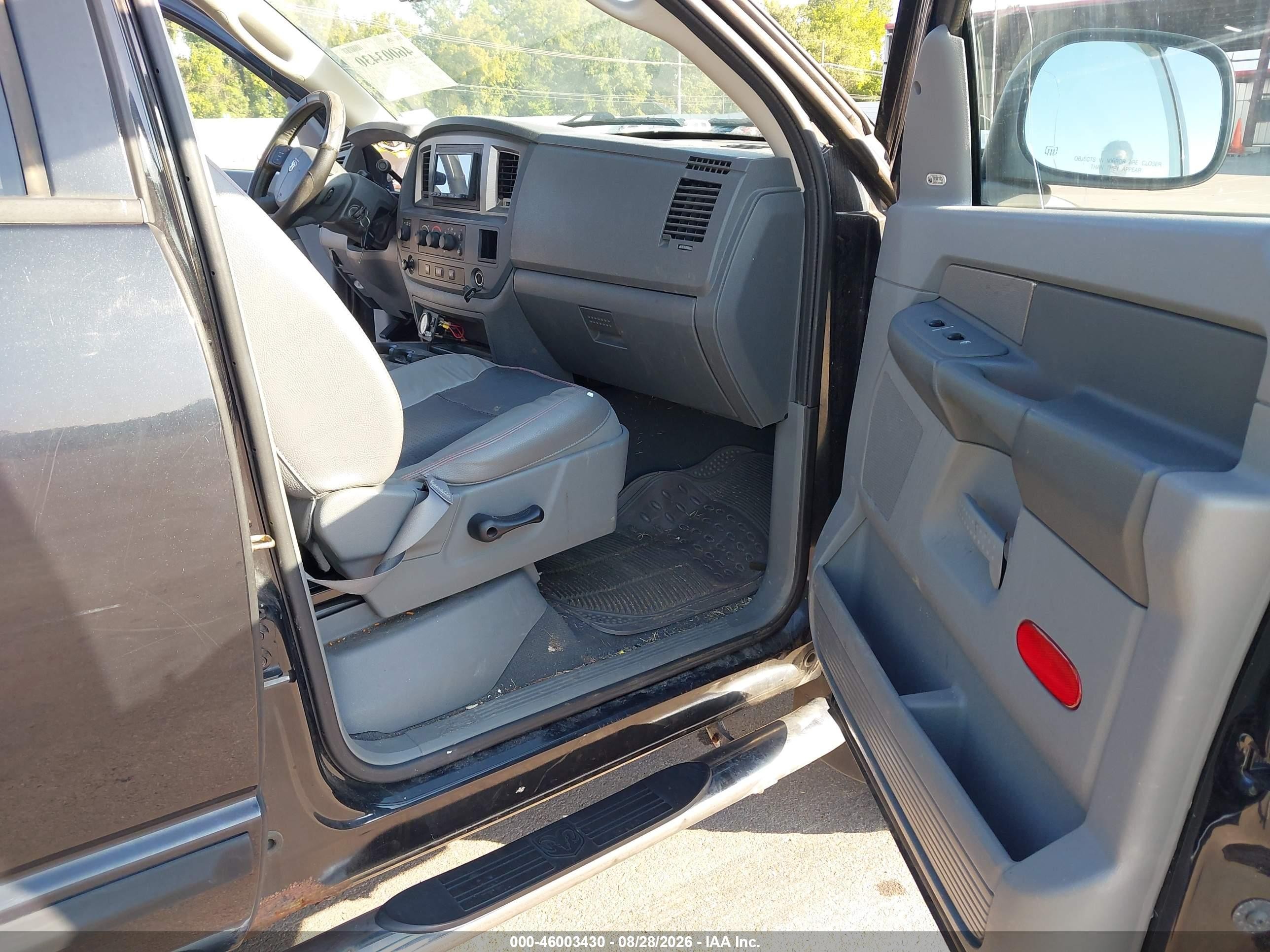 2007 Dodge Ram 1500 VIN 1D7HU18217J554905 IAAI salvage auction — Normal Wear, Clear (Tennessee), sold $550 on 2026-09-08 (photo 8)