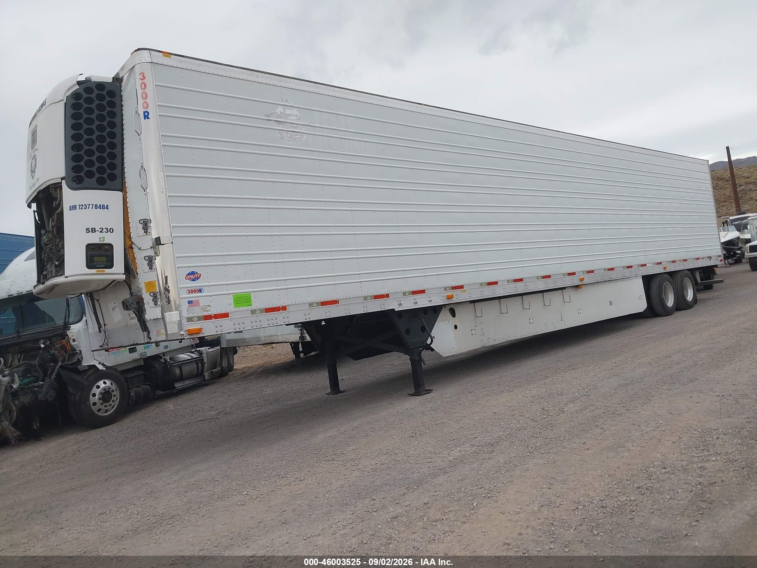 2013 Utility Trailer Mfg Unknown VIN 1UYVS2535DU666110 IAAI salvage auction — Front End, Salvage (Nevada), sold $5,850 on 2026-09-30 (photo 2)