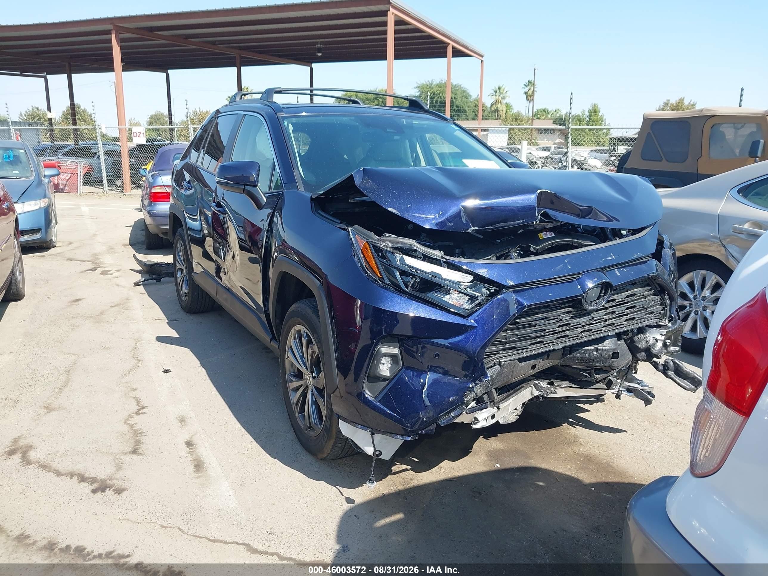 2025 Toyota RAV4 Hybrid VIN JTMB6RFV2SJ092045 — IAAI salvage auction photo