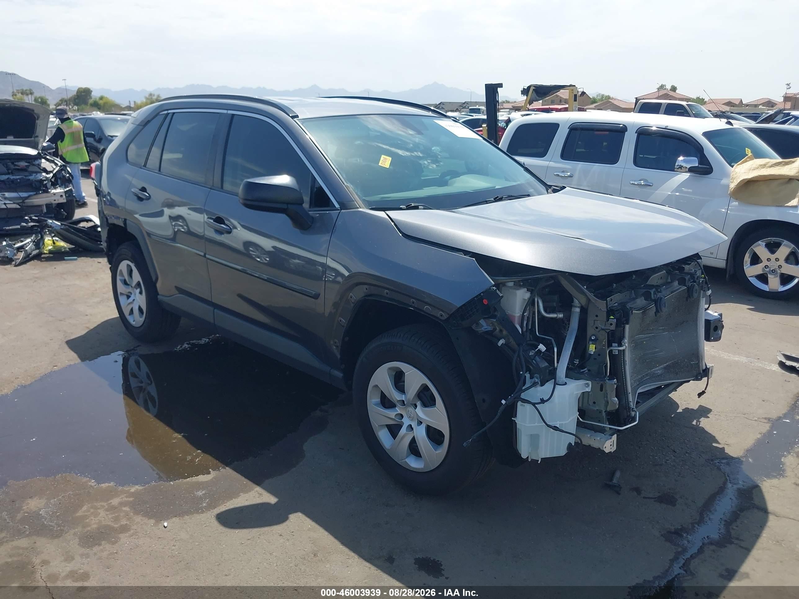 2021 Toyota RAV4 VIN 2T3H1RFV1MC169972 — IAAI salvage auction photo