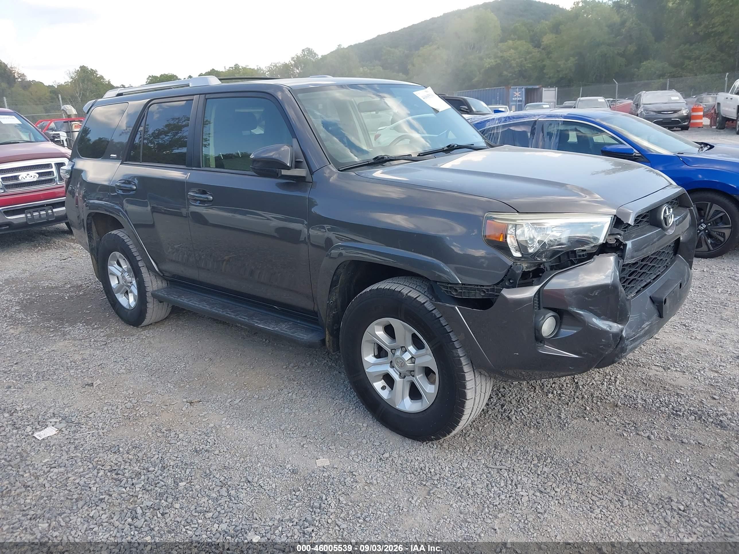 2015 Toyota 4Runner VIN JTEBU5JR8F5244008 — IAAI salvage auction photo