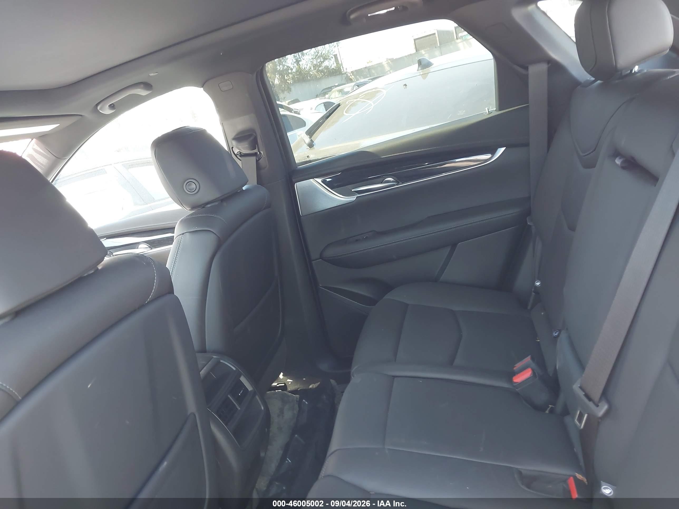 2020 Cadillac XT5 VIN 1GYKNCRSXLZ144701 IAAI salvage auction — Unknown, Salvage Certificate (California), sold $6,400 on 2026-09-19 (photo 8)