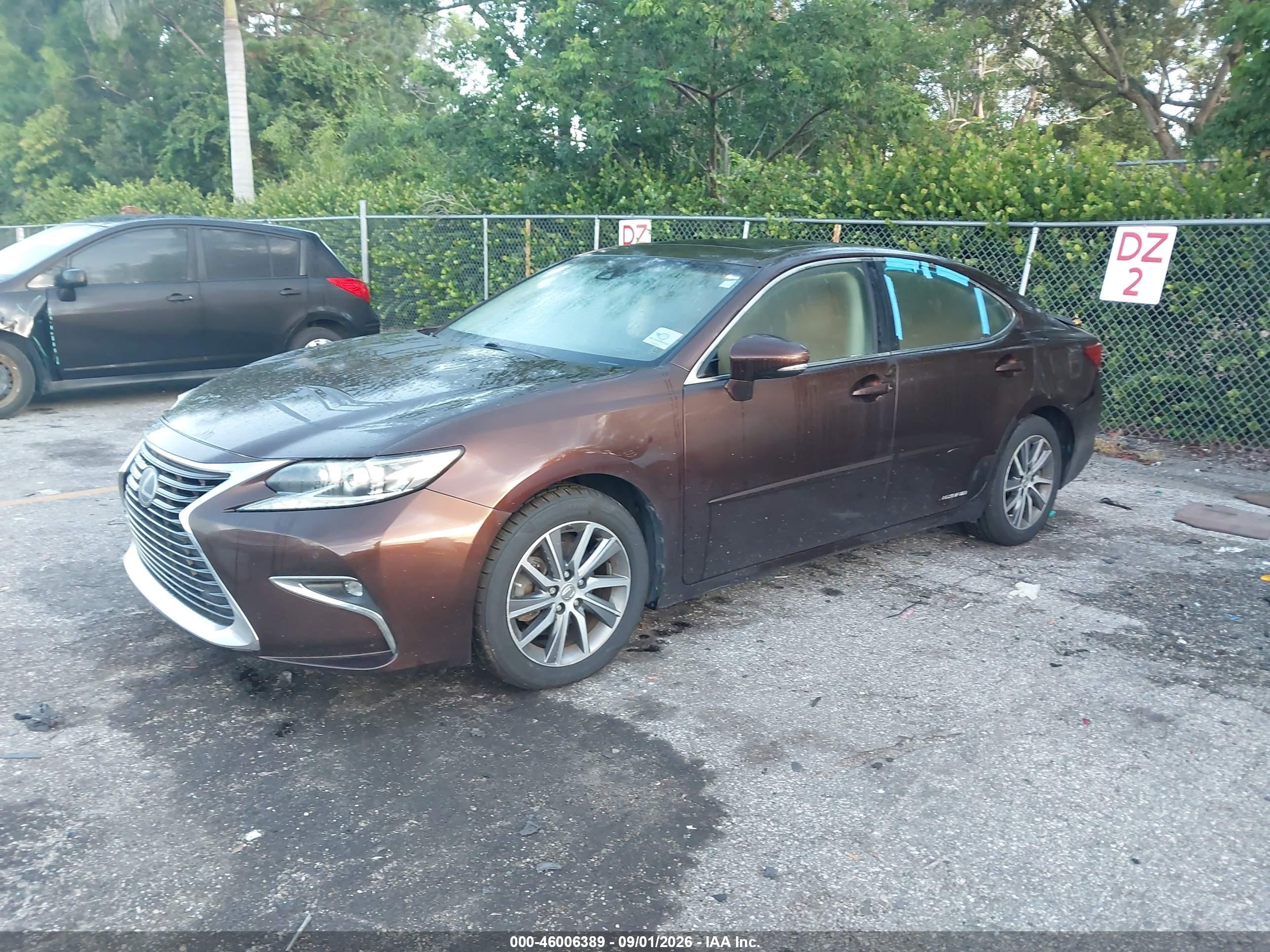 2016 Lexus ES VIN JTHBW1GG9G2120554 IAAI salvage auction — Rear End, Rebuildable (Florida), sold $6,000 on 2026-09-24 (photo 2)