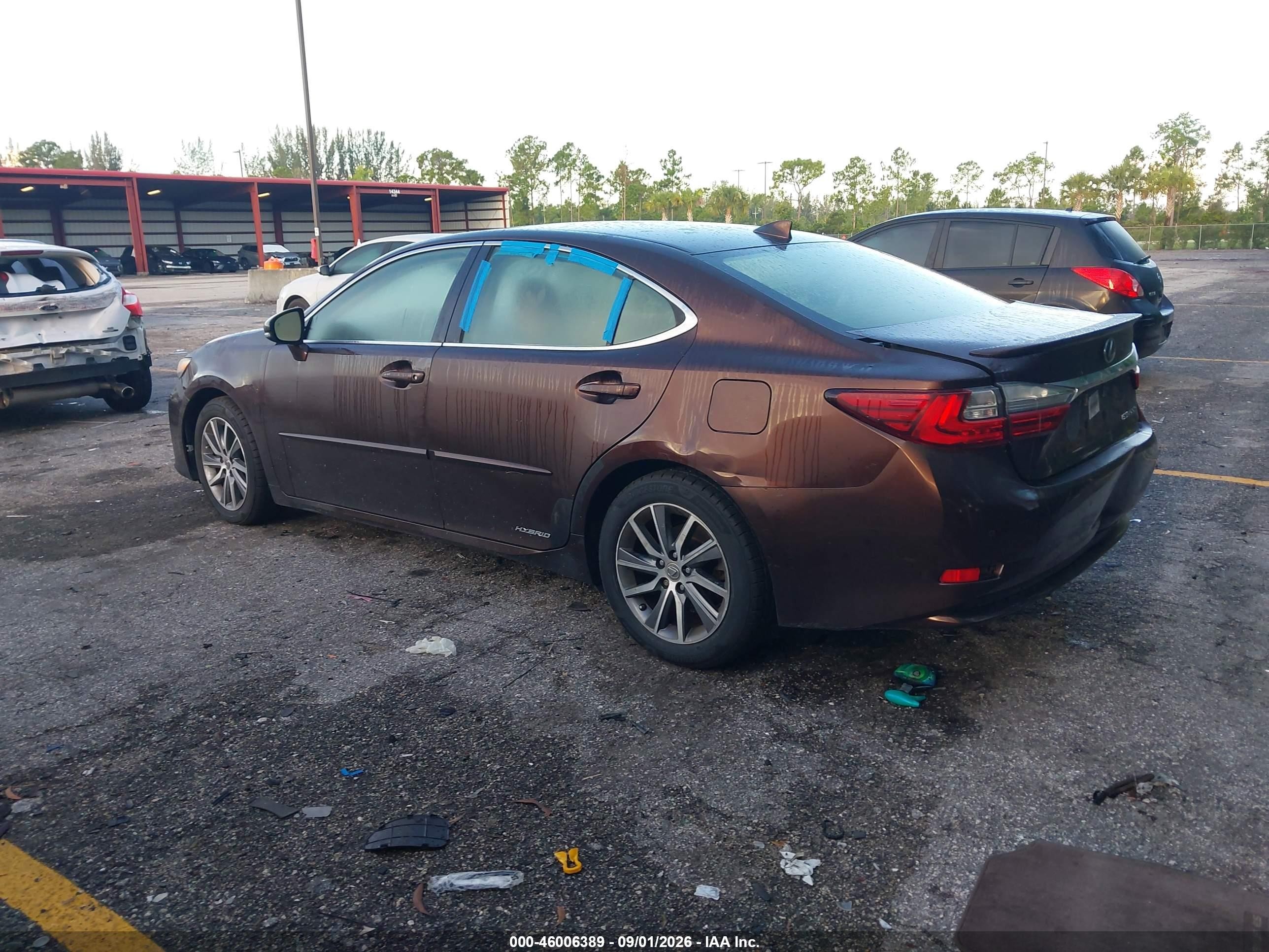2016 Lexus ES VIN JTHBW1GG9G2120554 IAAI salvage auction — Rear End, Rebuildable (Florida), sold $6,000 on 2026-09-24 (photo 3)