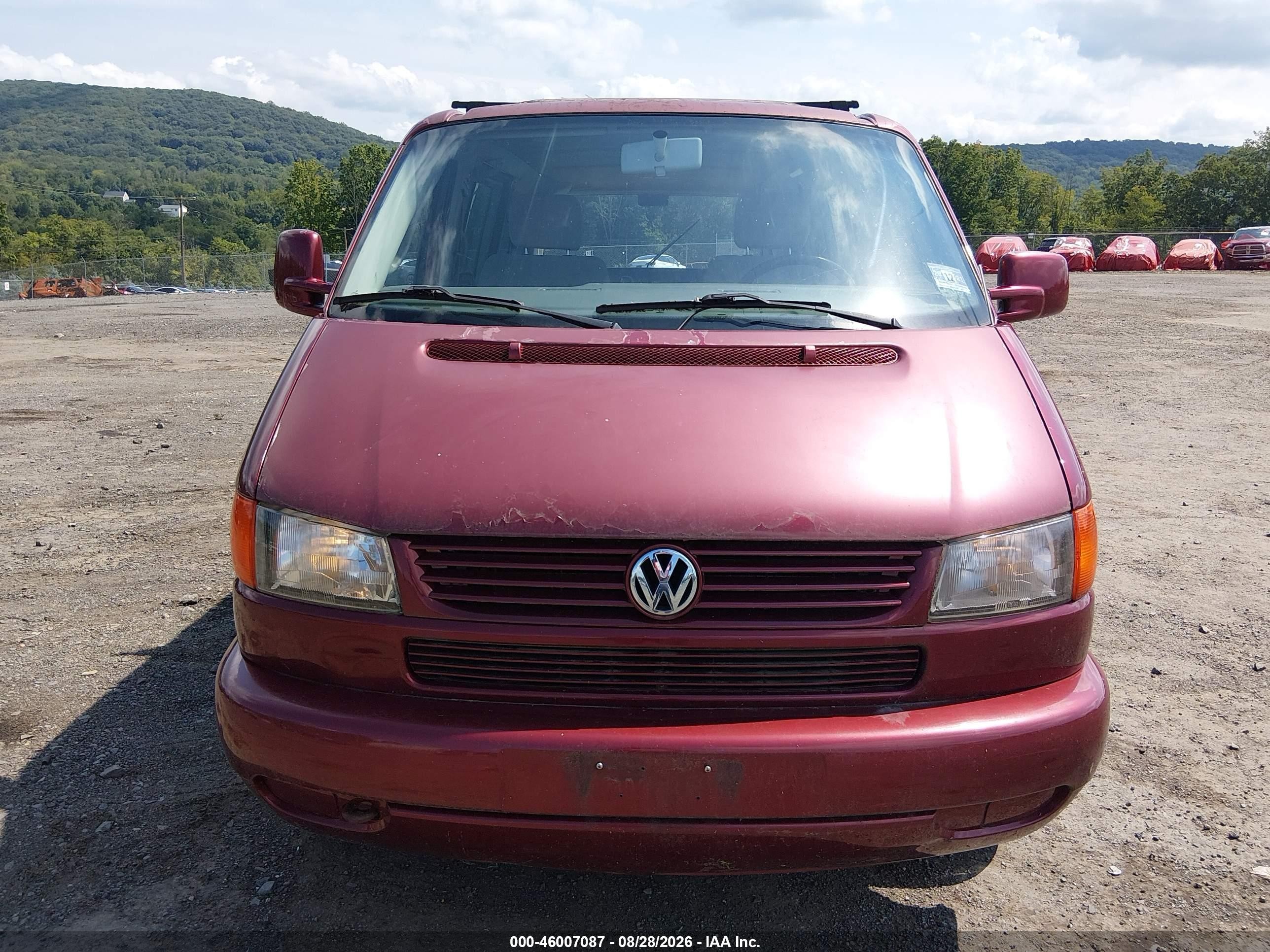 2000 Volkswagen Eurovan VIN WV2MH4708YH092898 IAAI salvage auction — Normal Wear, Clear (New Jersey), sold $600 on 2026-09-17 (photo 6)
