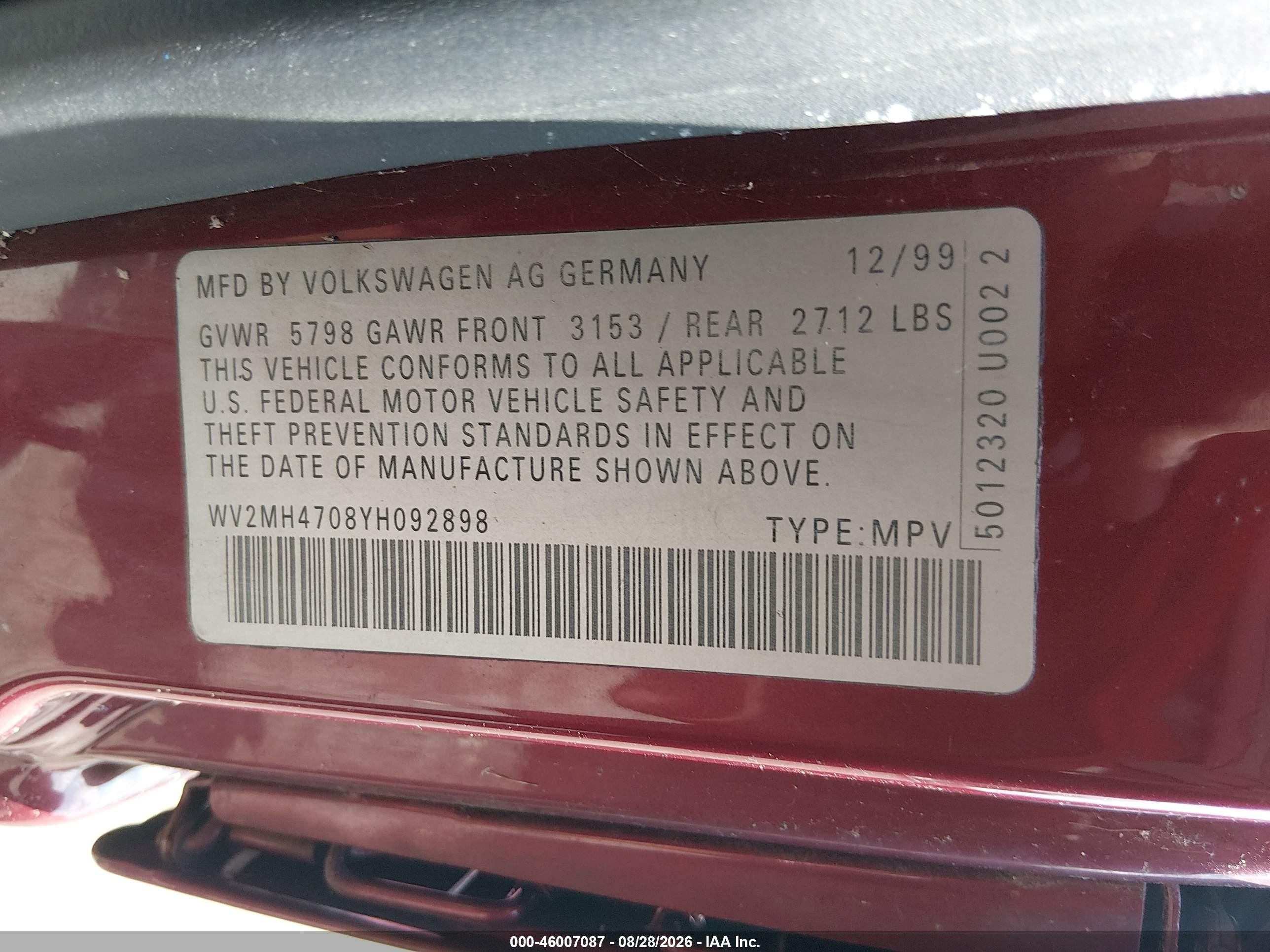 2000 Volkswagen Eurovan VIN WV2MH4708YH092898 IAAI salvage auction — Normal Wear, Clear (New Jersey), sold $600 on 2026-09-17 (photo 9)