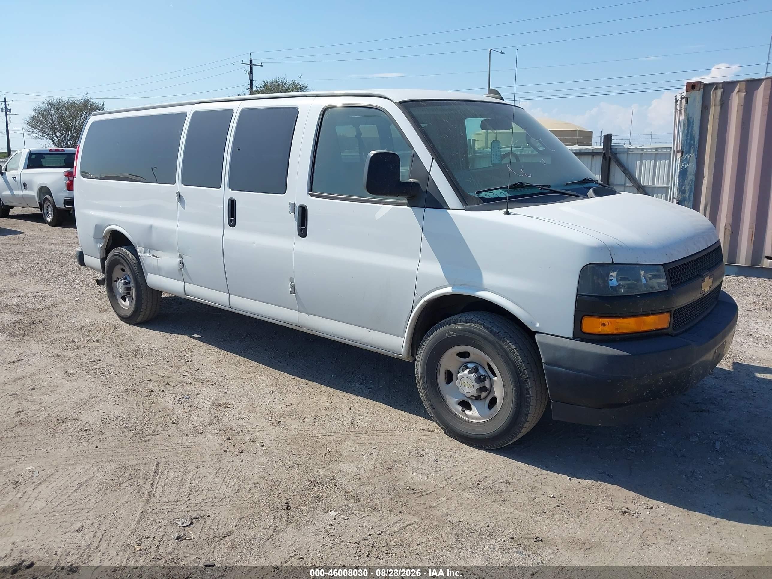 2020 Chevrolet Express 2500 VIN 1GAZGNFP4L1236730 — IAAI salvage auction photo