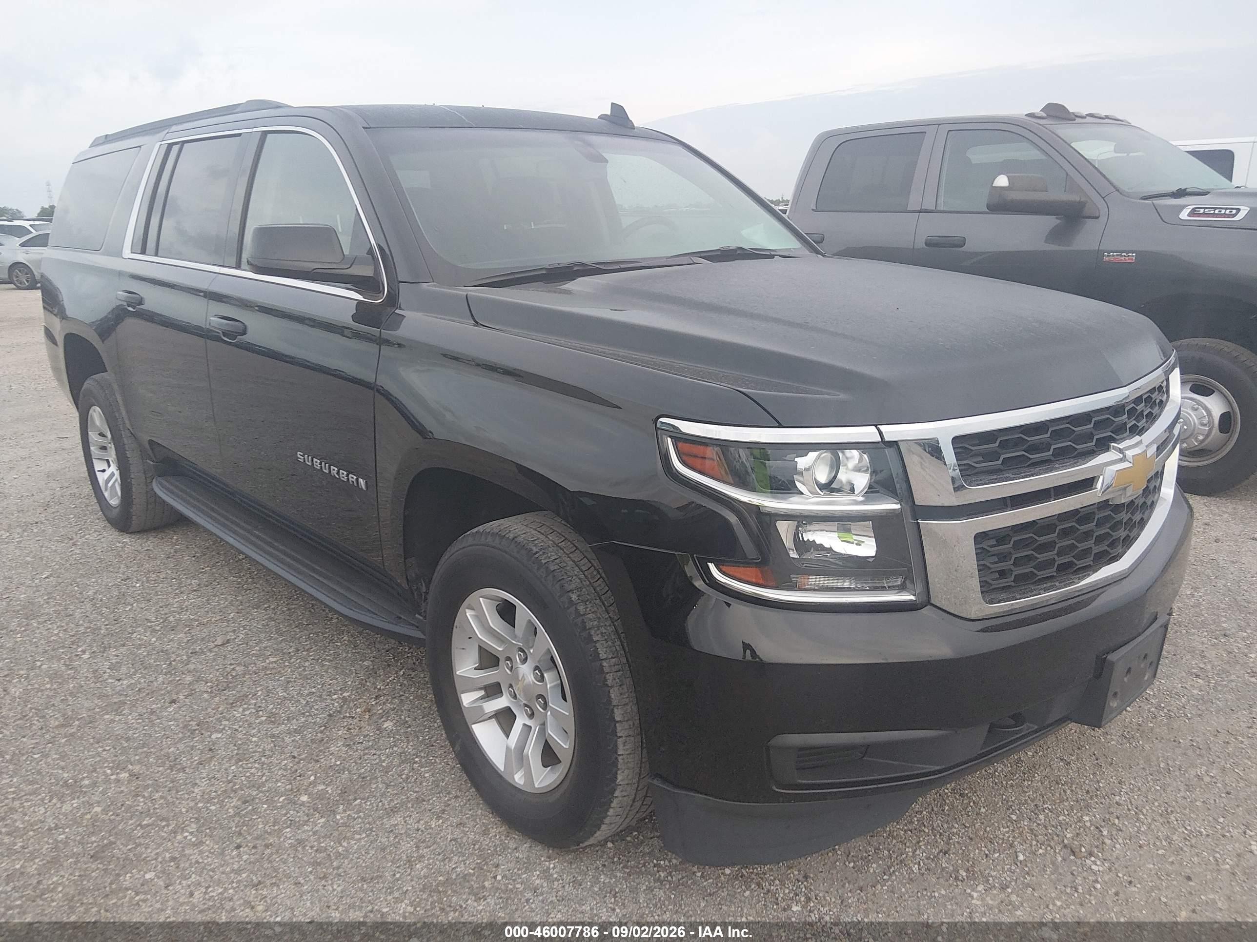 2020 Chevrolet Suburban VIN 1GNSKGECXLR104453 — IAAI salvage auction photo