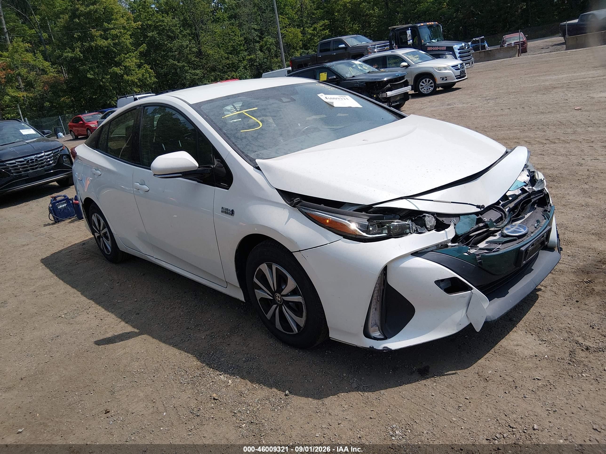 2017 Toyota Prius Prime VIN JTDKARFP5H3066570 — IAAI salvage auction photo