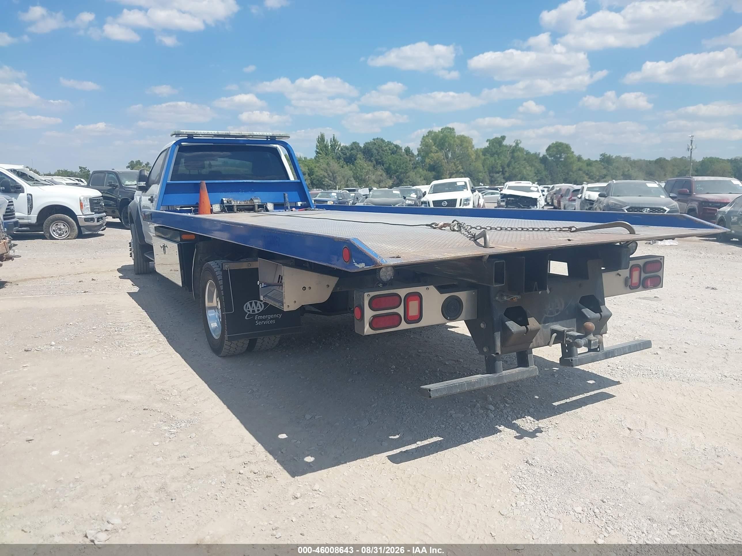 2017 Ford F550 VIN 1FDUF5GT3HEC49271 IAAI salvage auction — Side, Clear (Oklahoma), sold $35,000 on 2026-09-18 (photo 3)