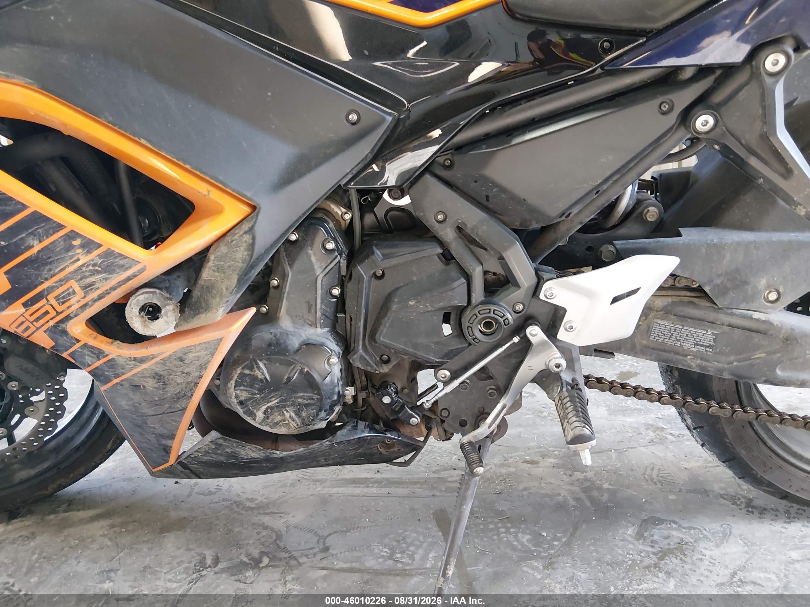 2025 Kawasaki Ninja VIN ML5EXEP10SDAE0113 IAAI salvage auction — Side, Bill Of Sale (Alaska), sold $2,250 on 2026-10-08 (photo 9)