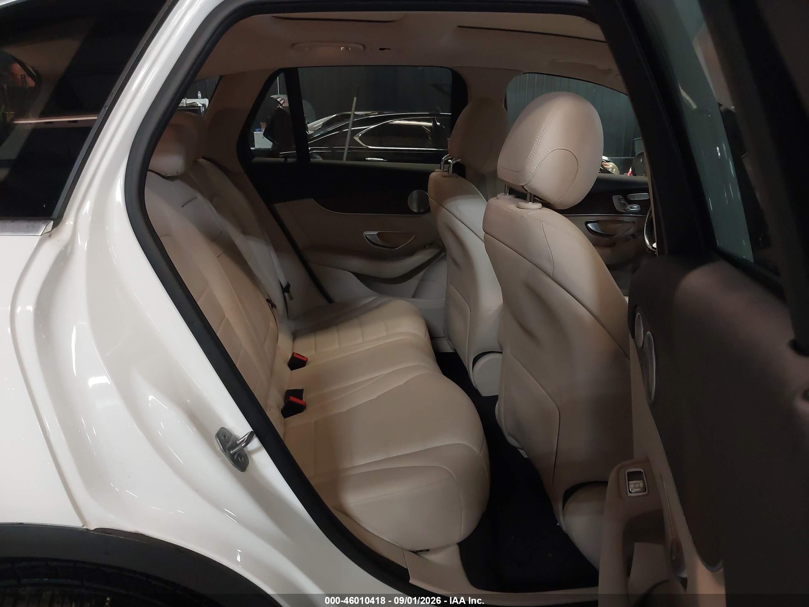 2019 Mercedes-Benz GLC-Class VIN WDC0G4KB6KF663701 IAAI salvage auction — Front End, Mv-907A (New York), sold $8,700 on 2026-10-09 (photo 8)