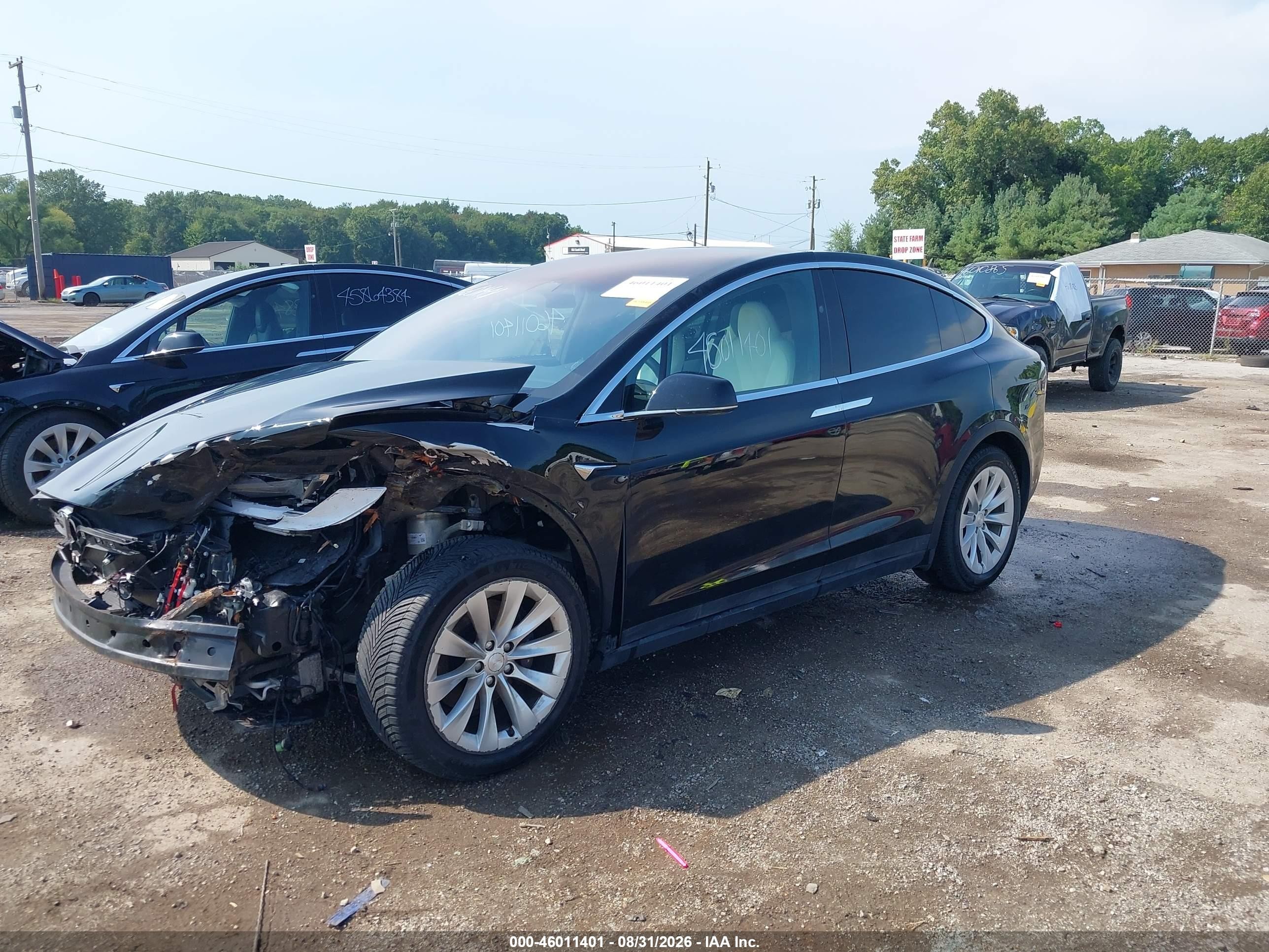 2020 Tesla Model x VIN 5YJXCDE2XLF299347 IAAI salvage auction — Front End, Salvage (Indiana), sold $11,300 on 2026-10-01 (photo 2)