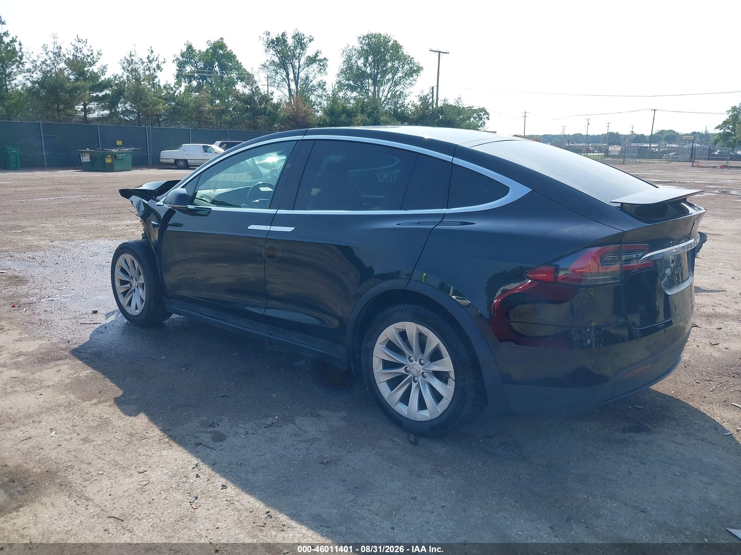 2020 Tesla Model x VIN 5YJXCDE2XLF299347 IAAI salvage auction — Front End, Salvage (Indiana), sold $11,300 on 2026-10-01 (photo 3)