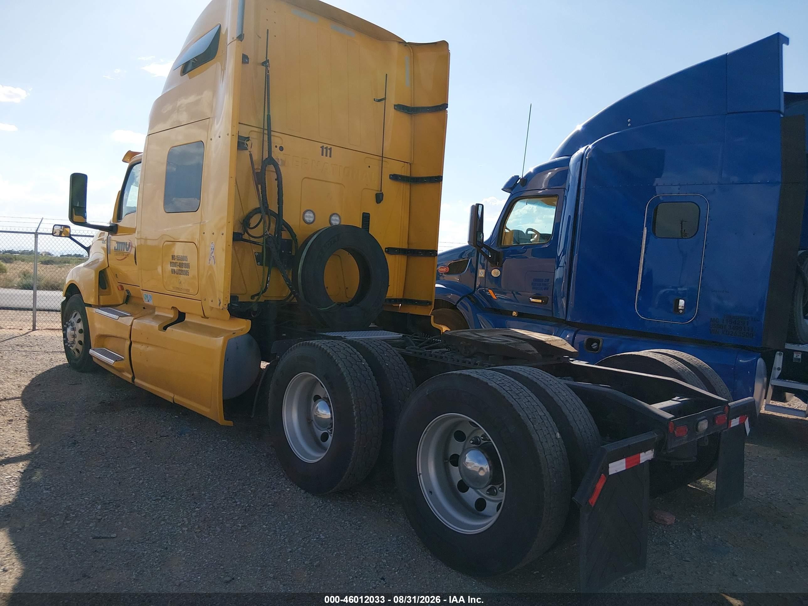 2020 International Lt VIN 3HSDZAPR2LN320585 IAAI salvage auction — Repossession, Clear (Texas), sold $18,000 on 2026-09-18 (photo 3)