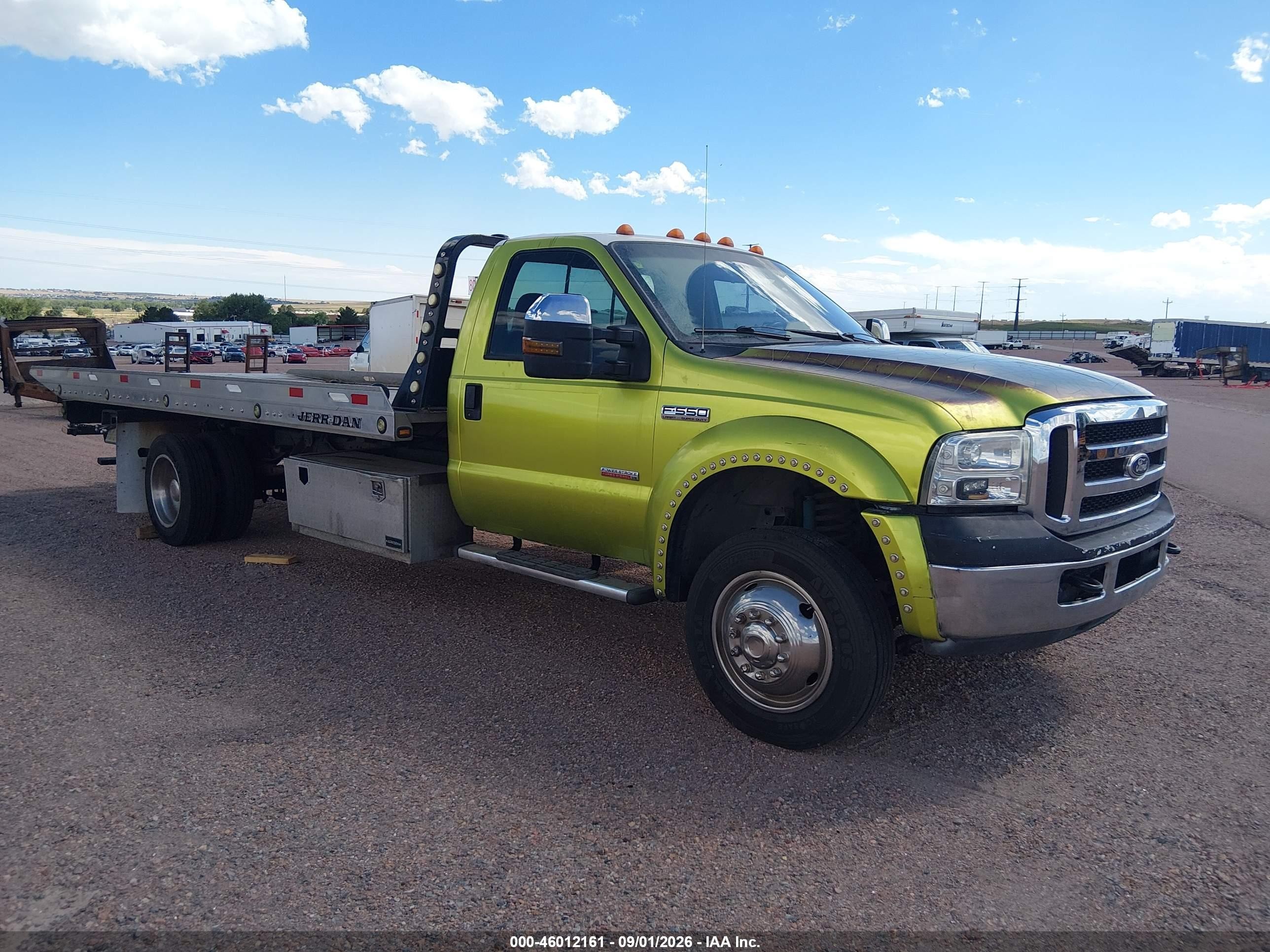 2005 Ford F-550 VIN 1FDAF56P55EB51295 — IAAI salvage auction photo