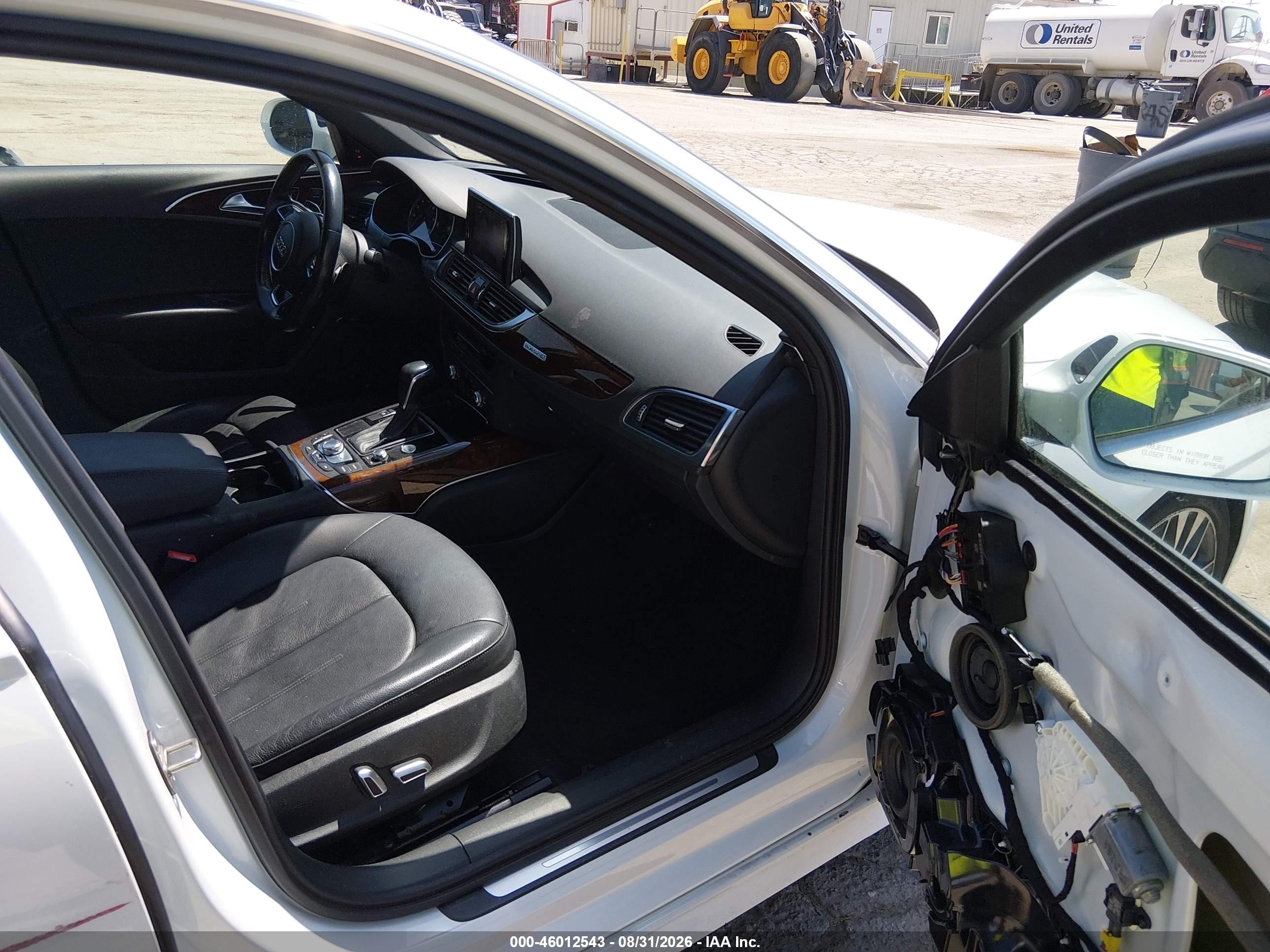 2018 Audi A6 VIN WAUG3AFC8JN033634 IAAI salvage auction — Side, Salvage (California), sold $5,000 on 2026-09-07 (photo 5)