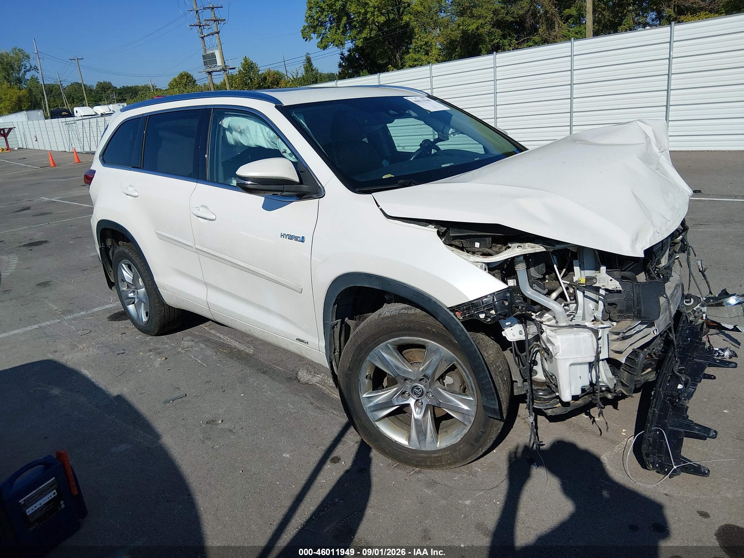 2019 Toyota Highlander Hybrid VIN 5TDDGRFH0KS067289 — IAAI salvage auction photo