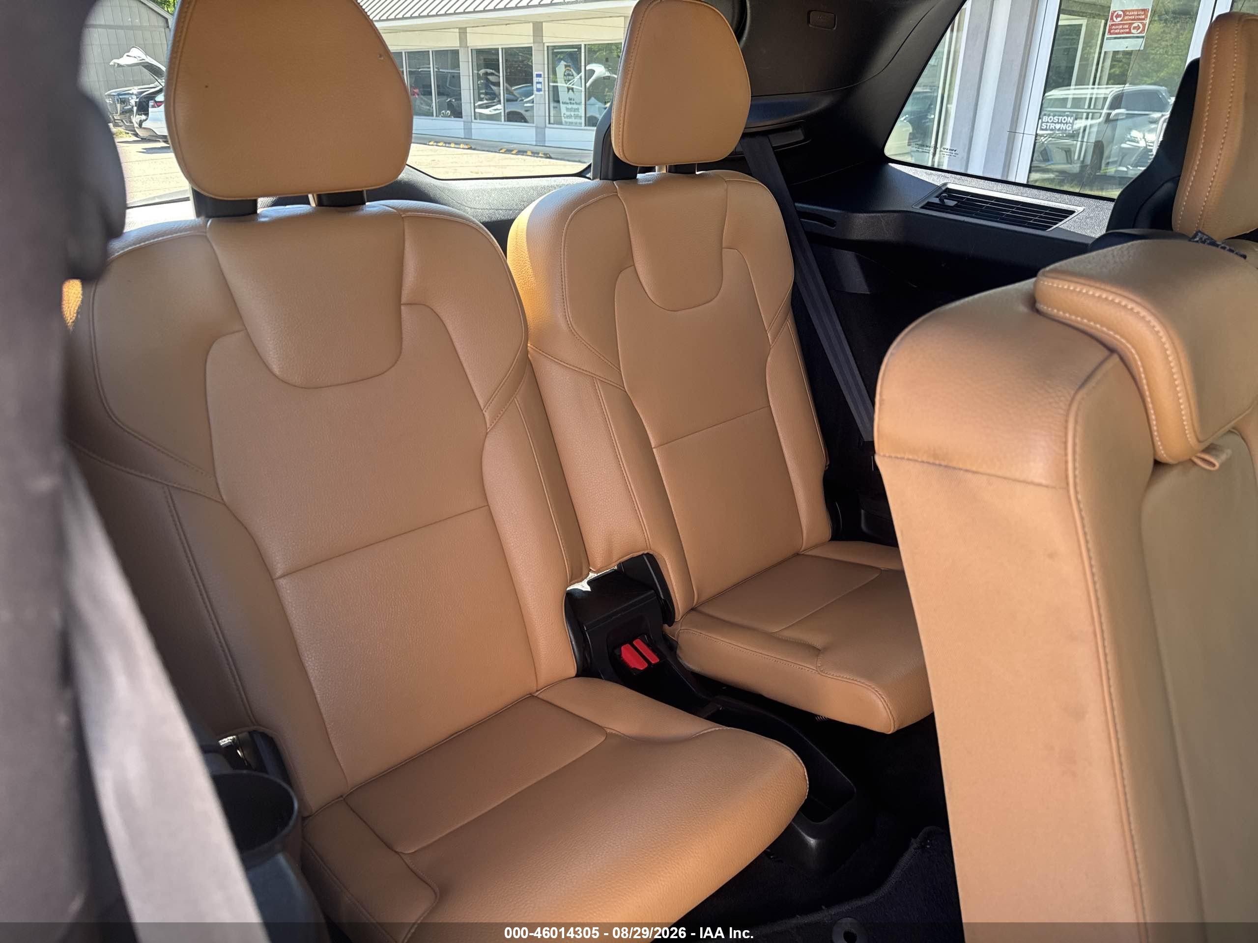 2018 Volvo Xc90 VIN YV4A22PK1J1385420 IAAI salvage auction — Unknown, Clear (Massachusetts), sold $8,000 on 2026-09-09 (photo 6)