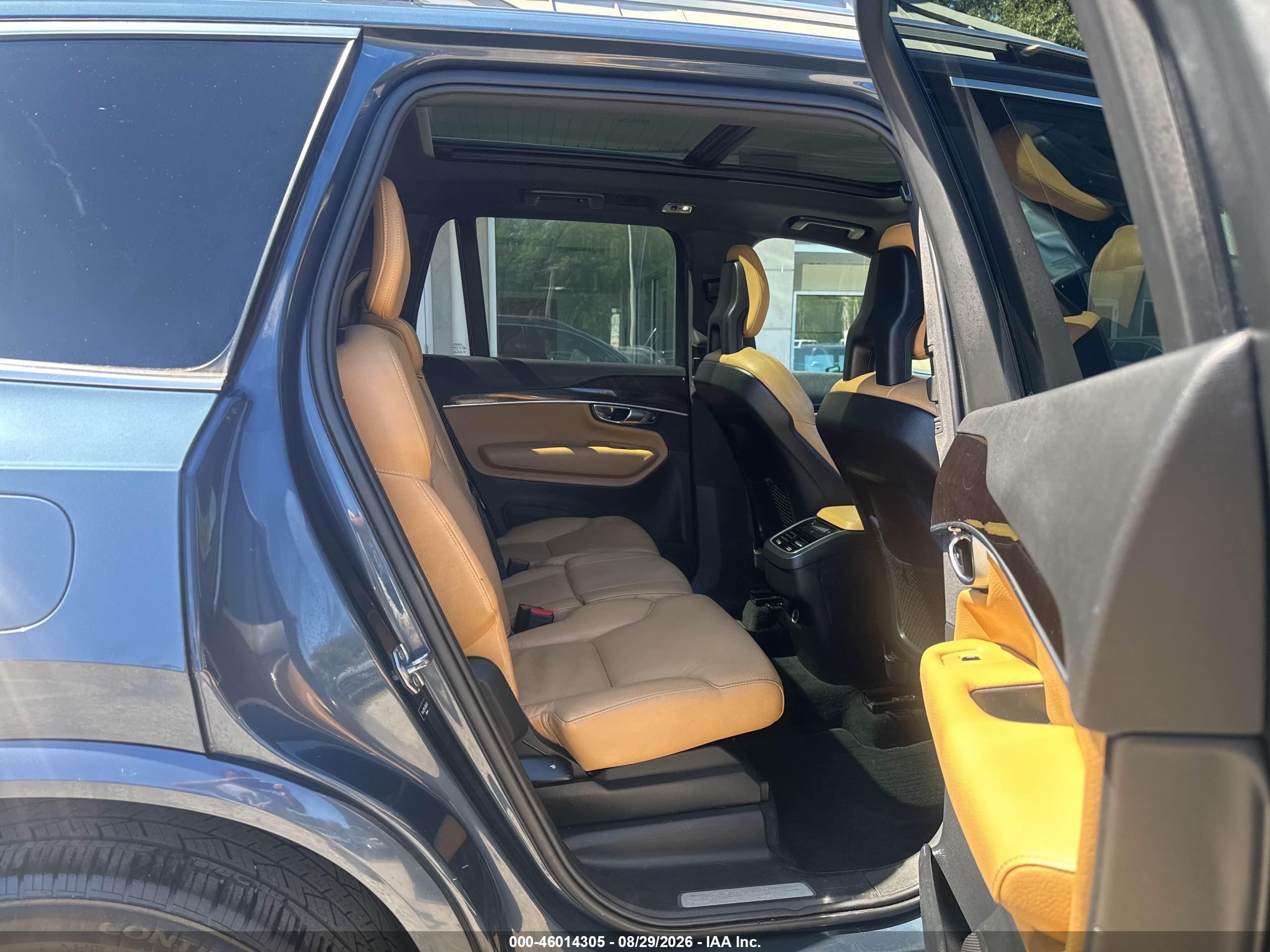 2018 Volvo Xc90 VIN YV4A22PK1J1385420 IAAI salvage auction — Unknown, Clear (Massachusetts), sold $8,000 on 2026-09-09 (photo 8)