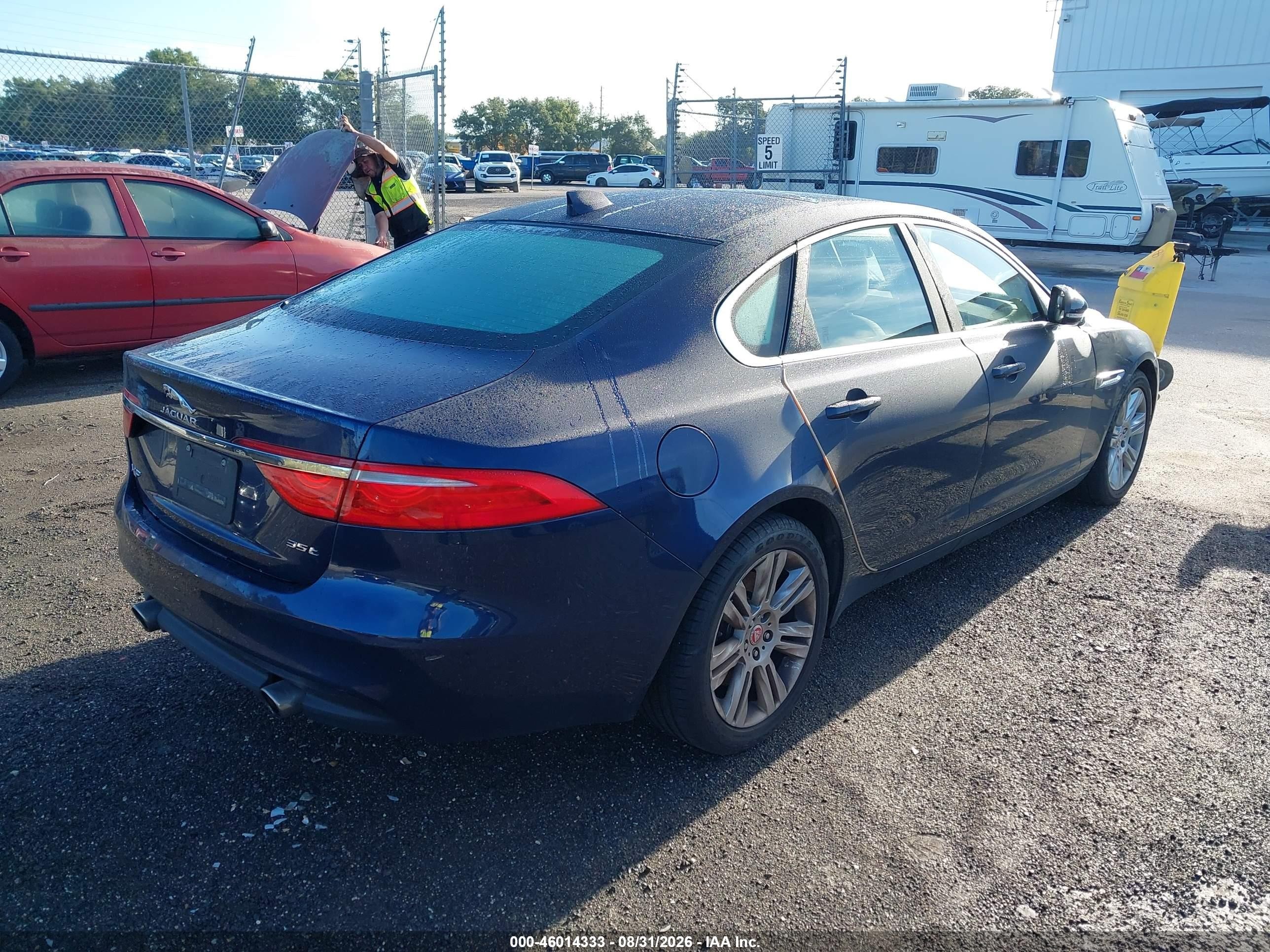 2016 Jaguar Xf VIN SAJBD4BV8GCY22441 IAAI salvage auction — Normal Wear, Clear (Florida), sold $375 on 2026-09-02 (photo 4)