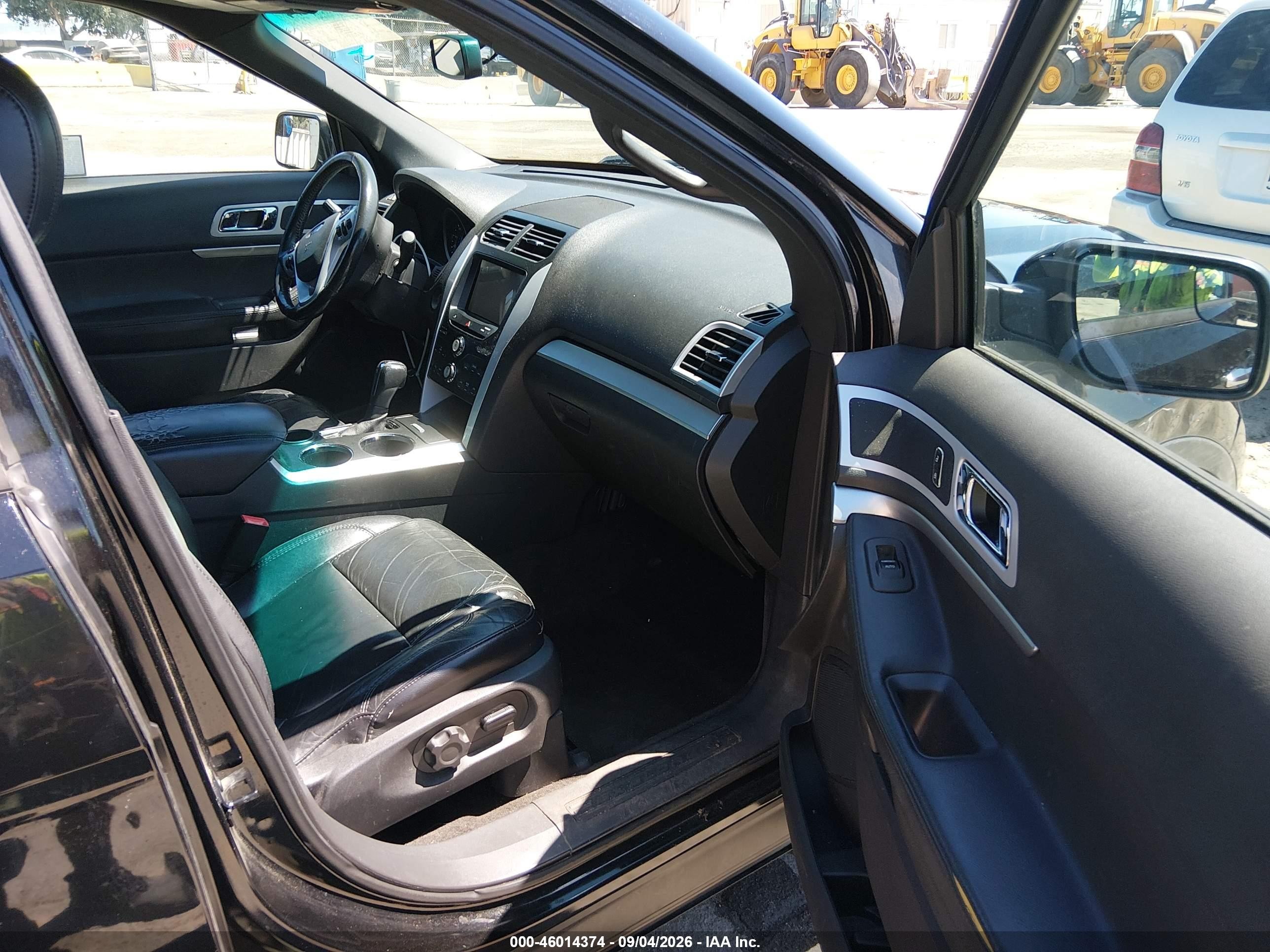 2013 Ford Explorer VIN 1FM5K7D85DGB20376 IAAI salvage auction — Unknown, Wait Title, sold $950 on 2026-09-21 (photo 5)