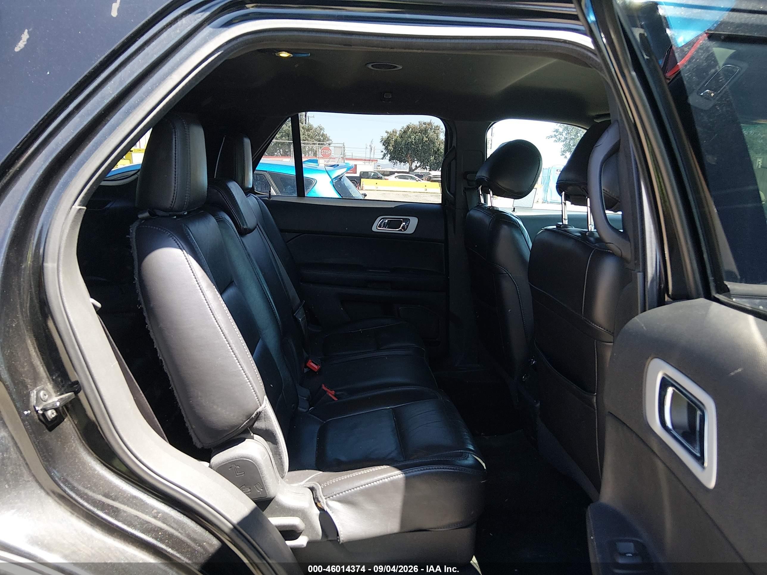 2013 Ford Explorer VIN 1FM5K7D85DGB20376 IAAI salvage auction — Unknown, Wait Title, sold $950 on 2026-09-21 (photo 8)