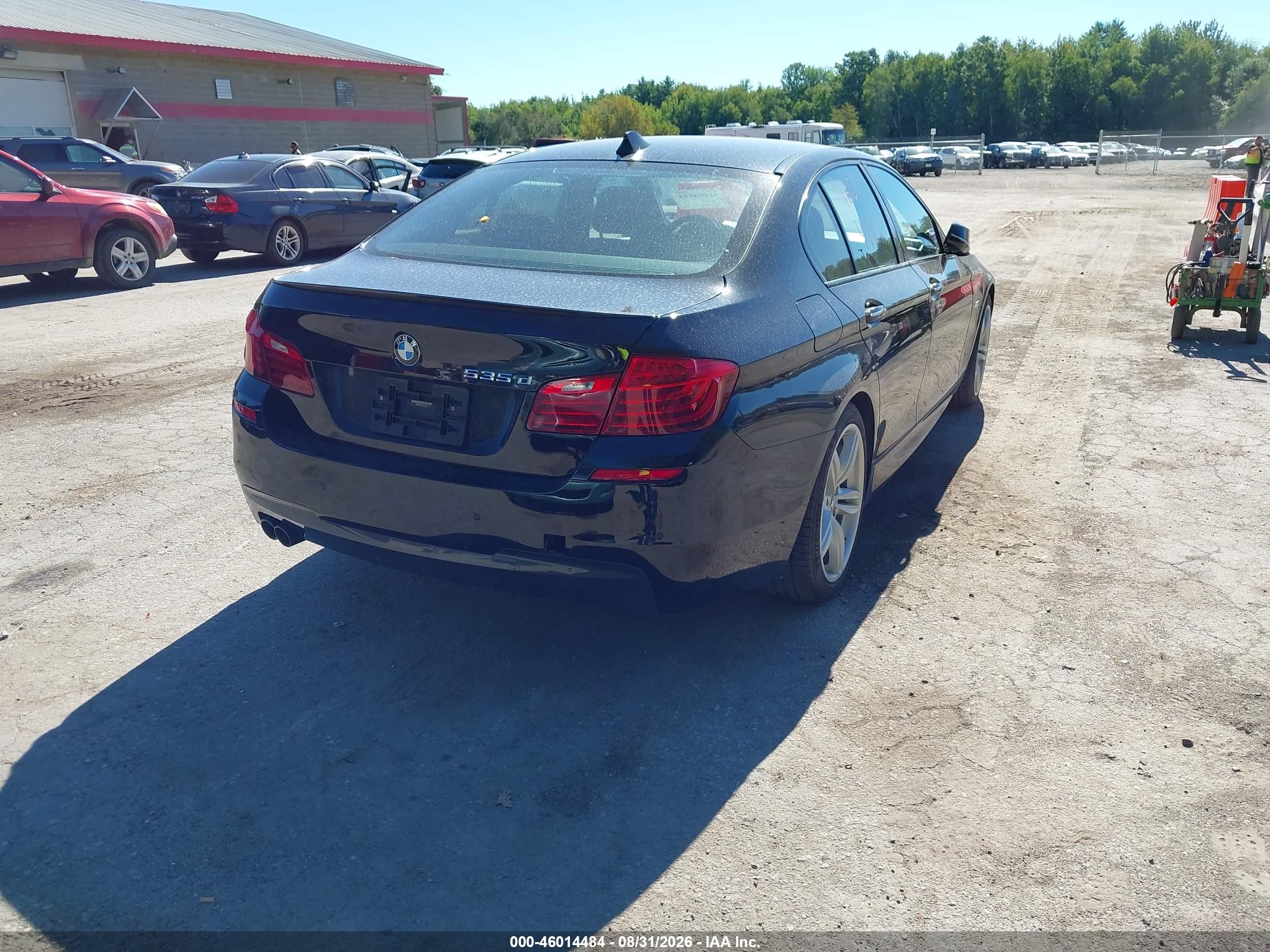 2014 BMW 5 series VIN WBAFV3C57ED684675 IAAI salvage auction — Normal Wear, Clear (Massachusetts), sold $1,050 on 2026-09-08 (photo 4)