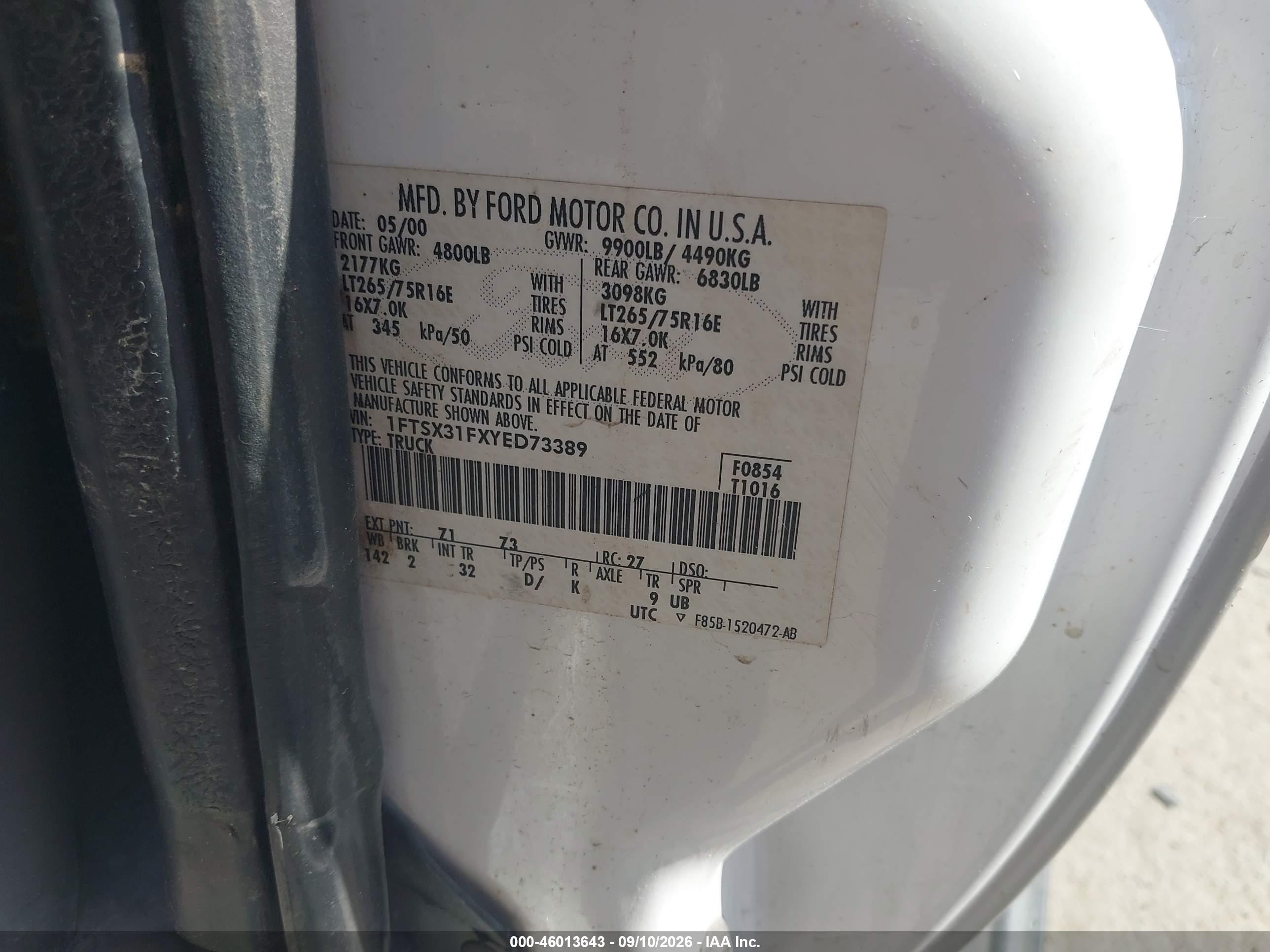 2000 Ford F-350 VIN 1FTSX31FXYED73389 IAAI salvage auction — Normal Wear, Original (New Hampshire), sold $1,775 on 2026-09-28 (photo 9)