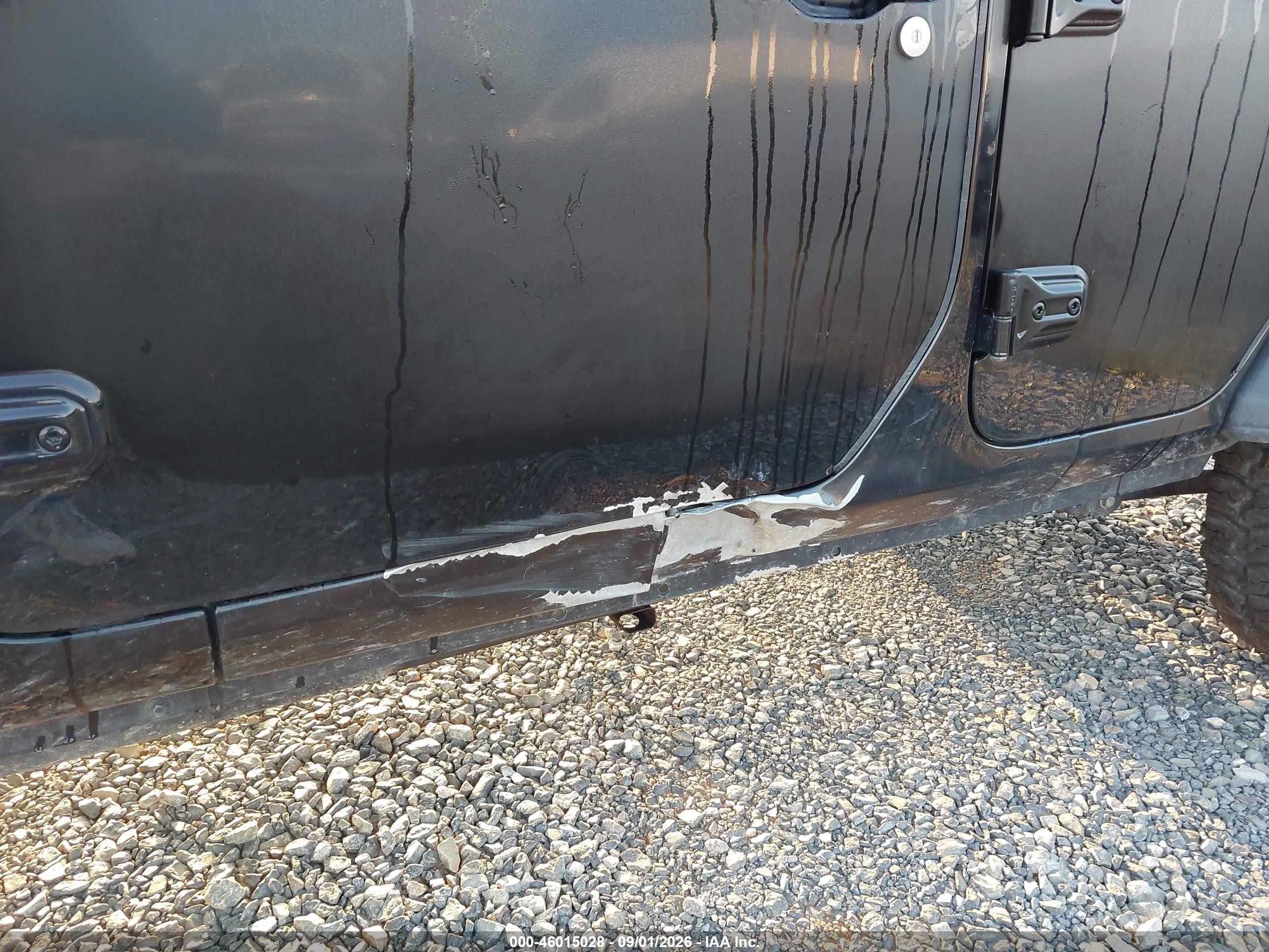 2018 Jeep Wrangler / VIN 1C4HJXDG4JW167623 IAAI salvage auction — Side, Original (West Virginia), sold $8,900 on 2026-09-18 (photo 6)