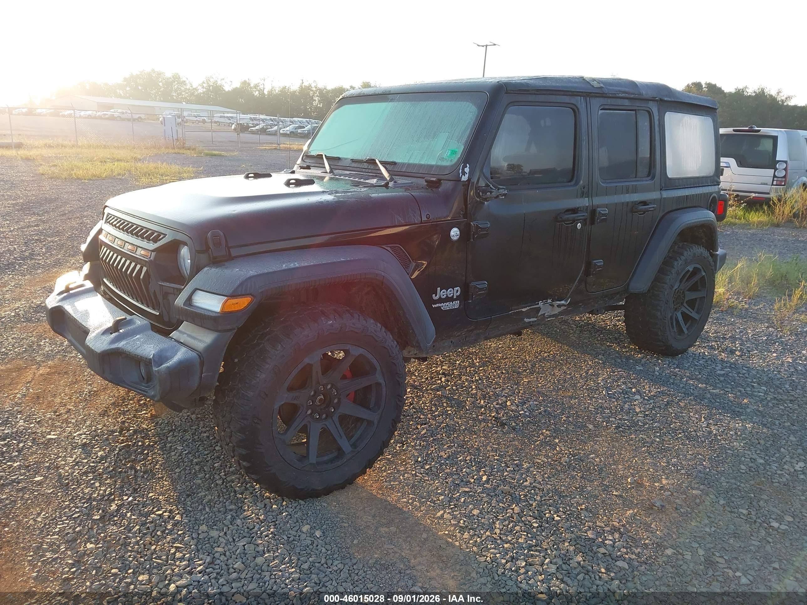 2018 Jeep Wrangler / VIN 1C4HJXDG4JW167623 IAAI salvage auction — Side, Original (West Virginia), sold $8,900 on 2026-09-18 (photo 2)