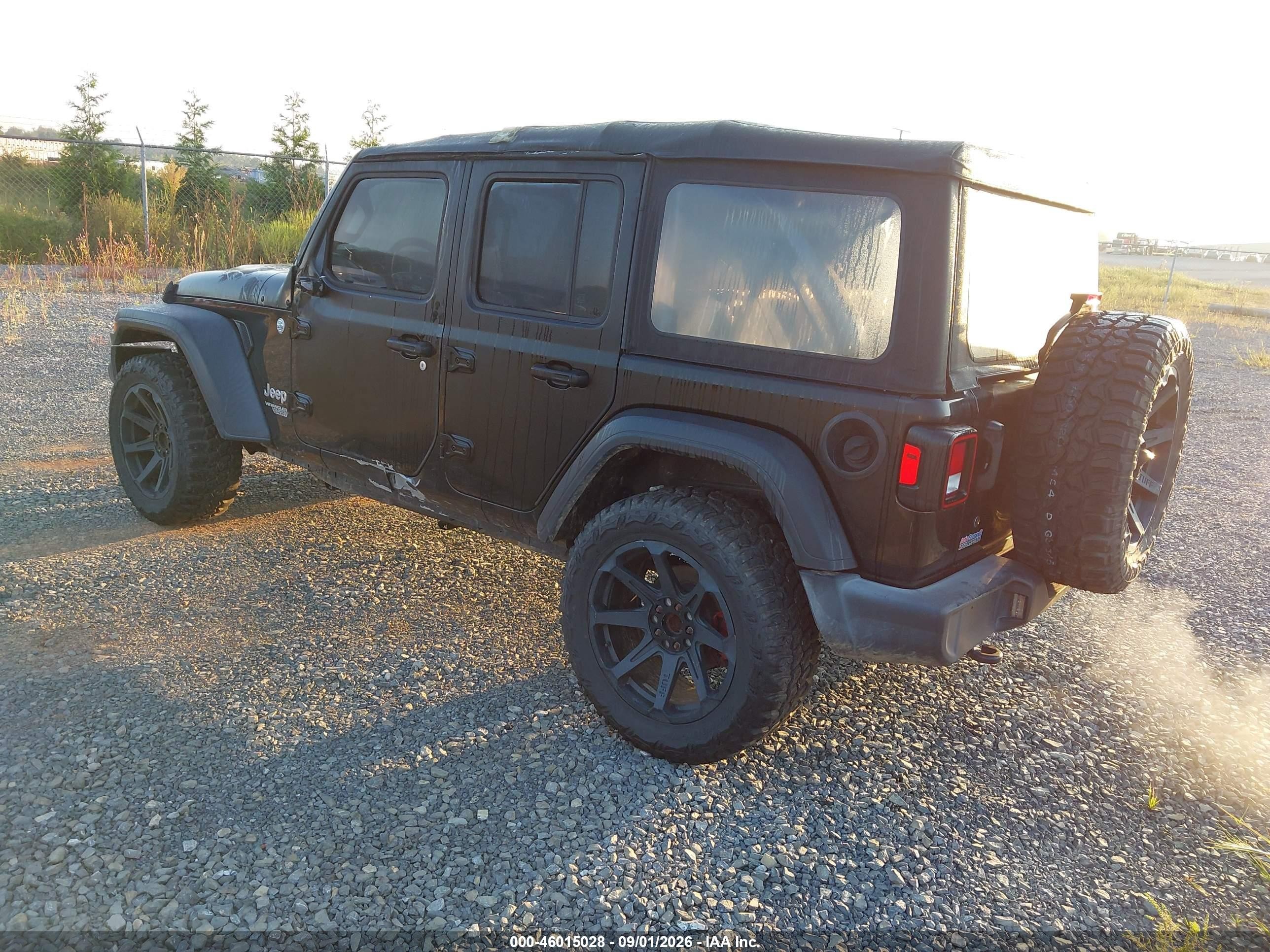 2018 Jeep Wrangler / VIN 1C4HJXDG4JW167623 IAAI salvage auction — Side, Original (West Virginia), sold $8,900 on 2026-09-18 (photo 3)