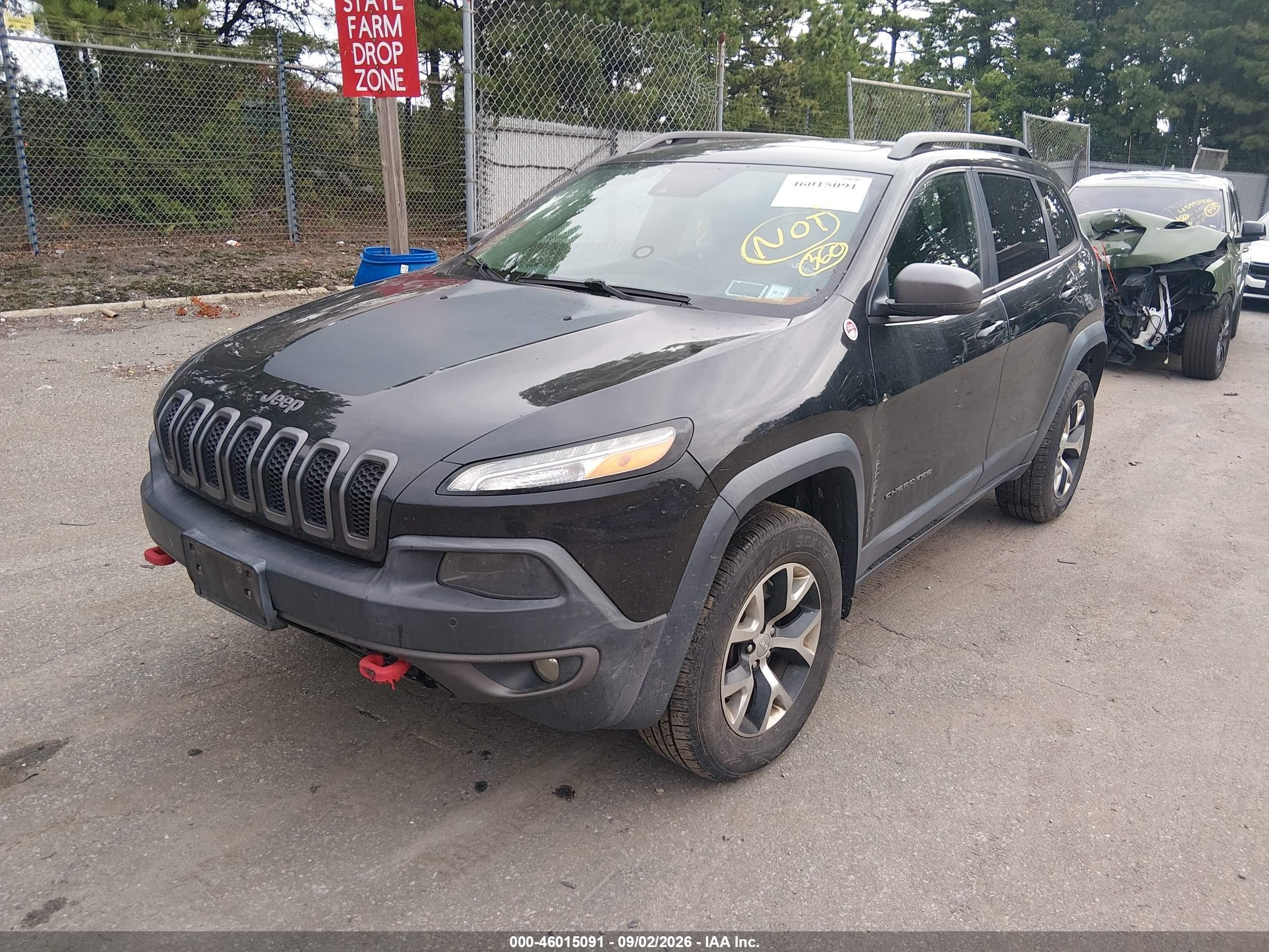 2014 Jeep Cherokee VIN 1C4PJMBS2EW161469 IAAI salvage auction — Normal Wear, Clear (New York), sold $1,650 on 2026-10-02 (photo 2)