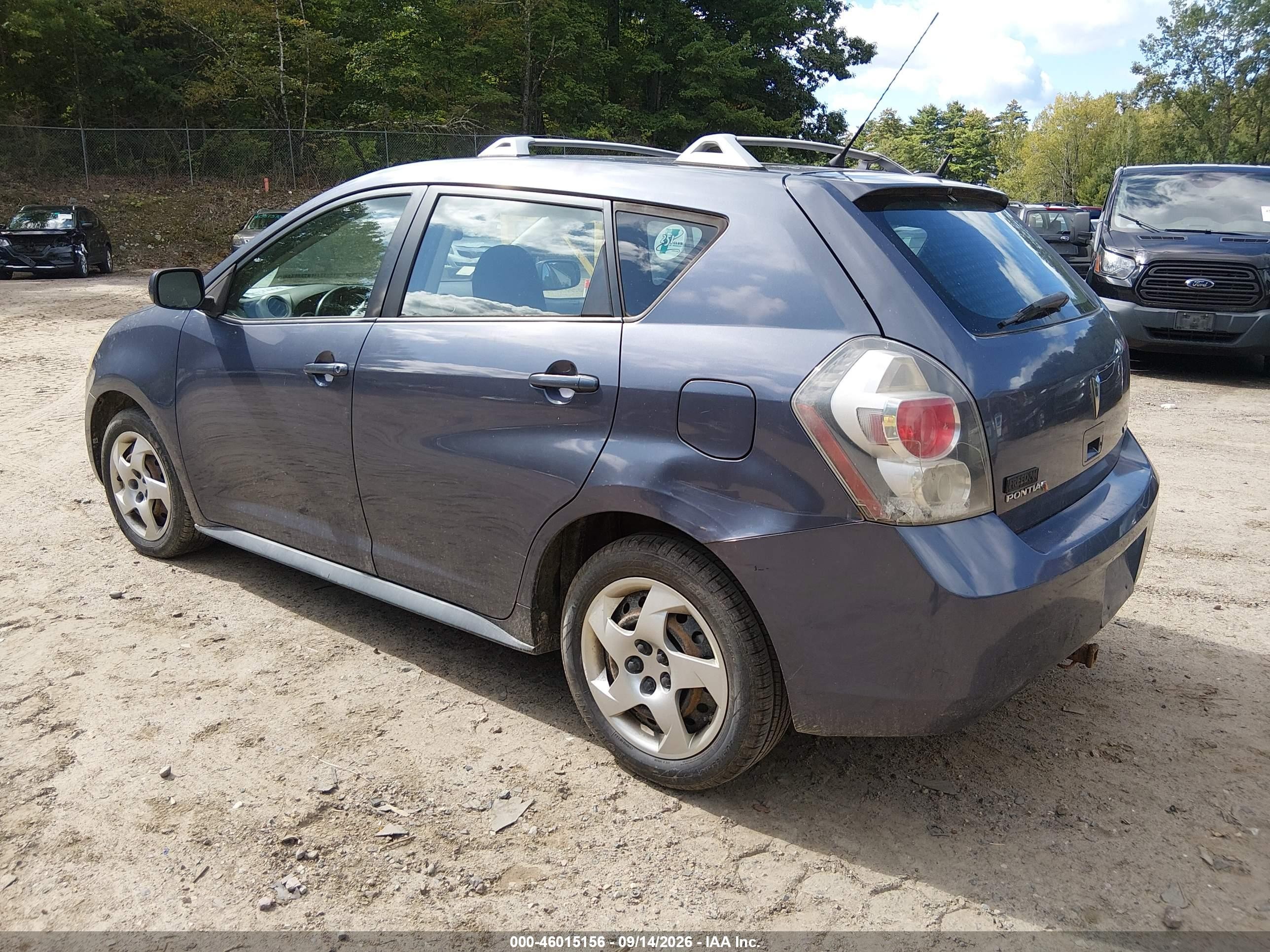 2010 Pontiac Vibe VIN 5Y2SL6E8XAZ404583 IAAI salvage auction — Normal Wear, Original (Vermont), sold $425 on 2026-09-17 (photo 3)