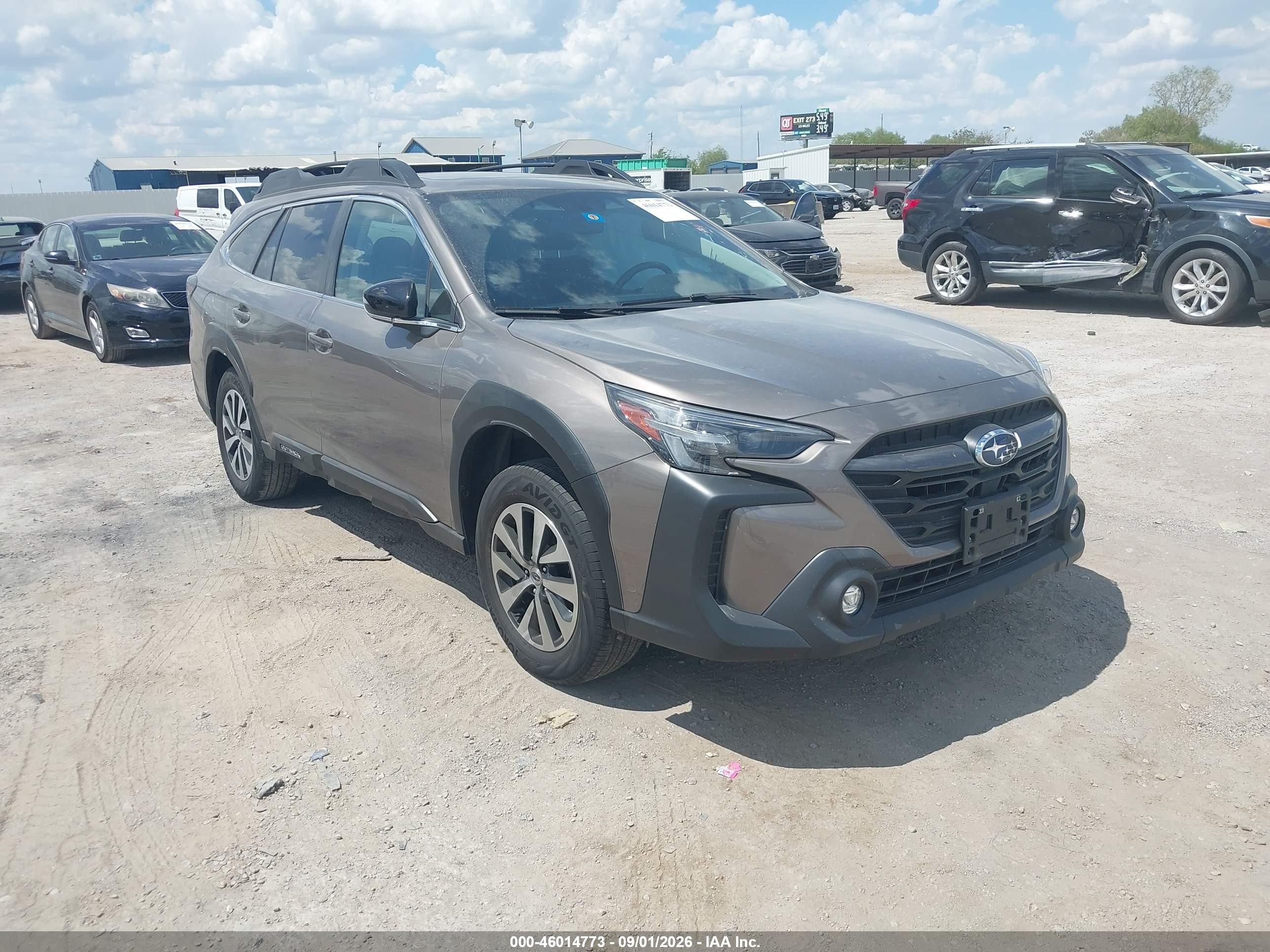 2024 Subaru Outback VIN 4S4BTAFCXR3129698 IAAI salvage auction — Side, Salvage (Texas), sold $5,900 on 2026-09-25 (photo 1)