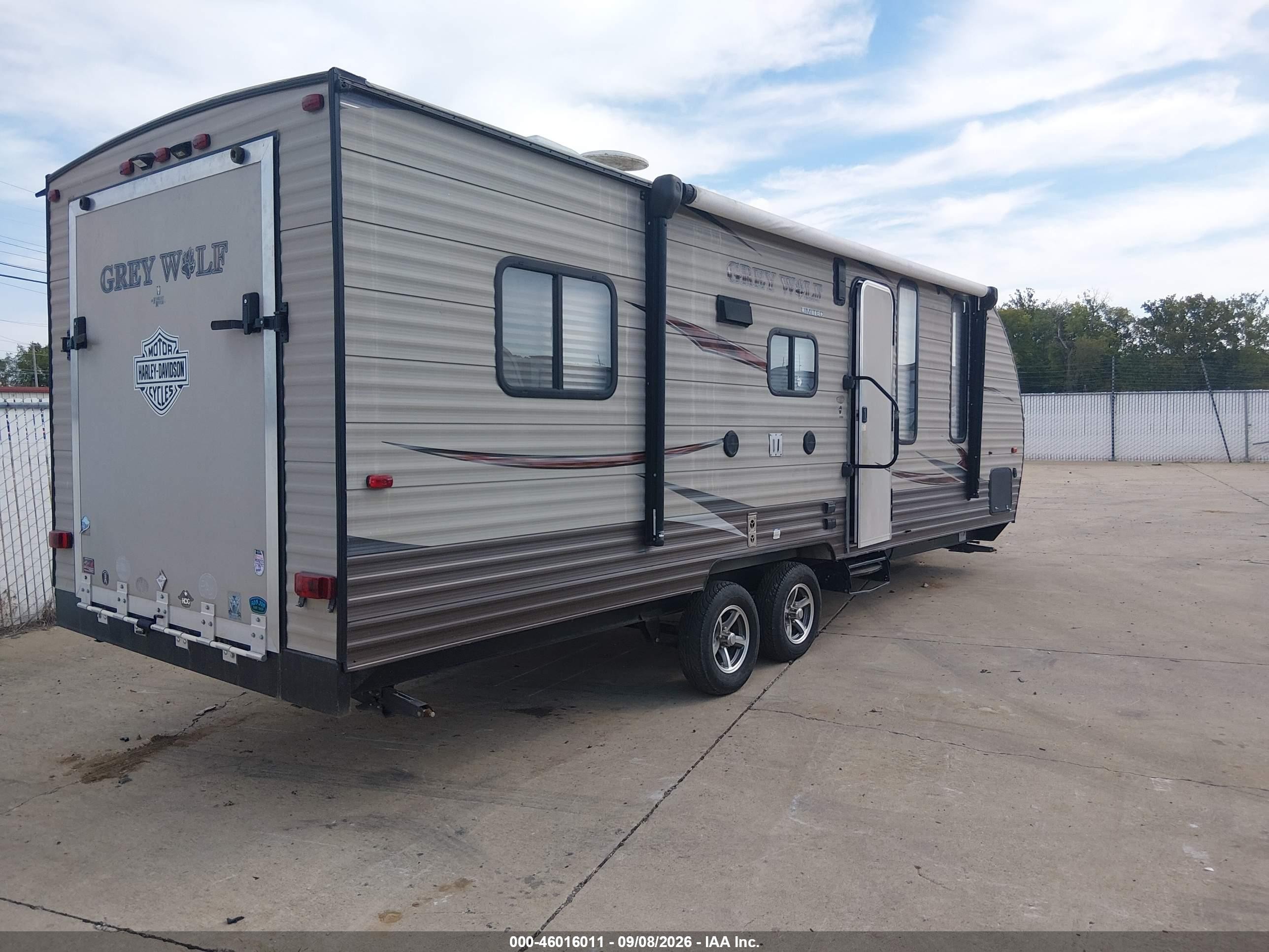 2017 Cherokee By Forest R Grey Wolf VIN 4X4TCKX20HK036756 IAAI salvage auction — Undercarriage, Salvage (Missouri), sold $2,600 on 2026-10-06 (photo 4)