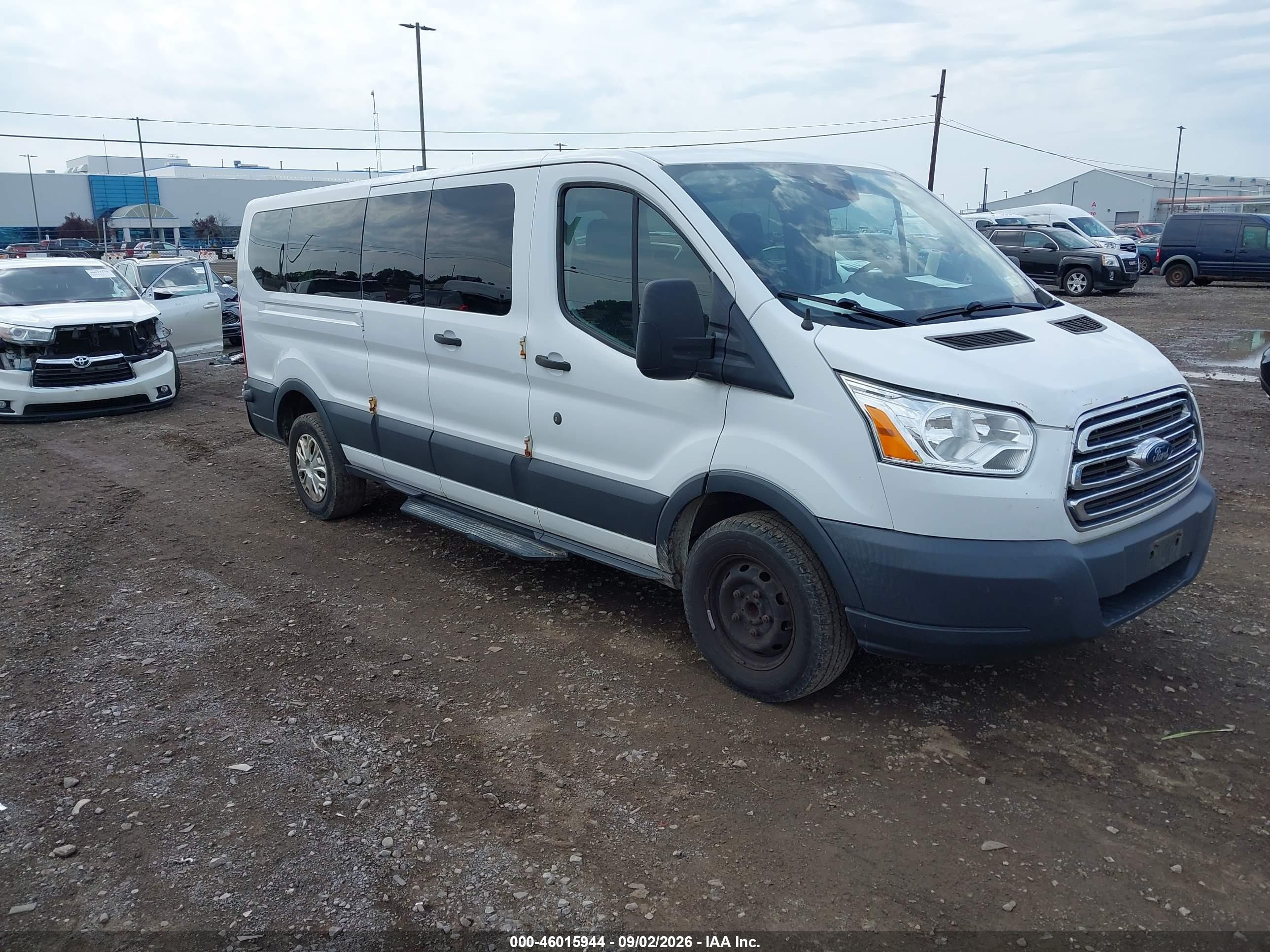 2015 Ford Transit-350 VIN 1FBZX2ZM6FKA76294 — IAAI salvage auction photo